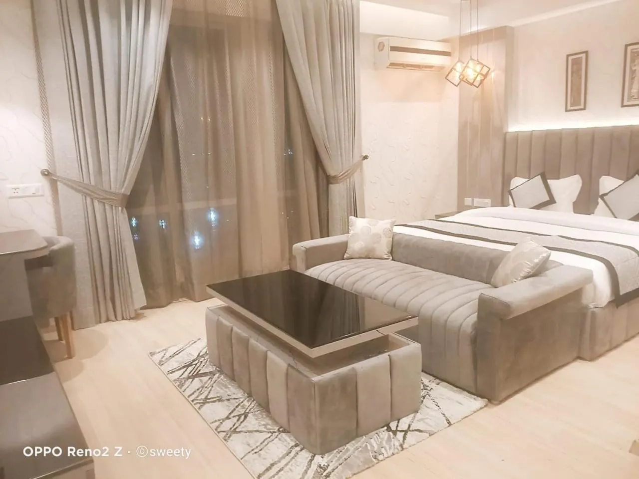 Bed in The Origin Suites DLF MY PAD