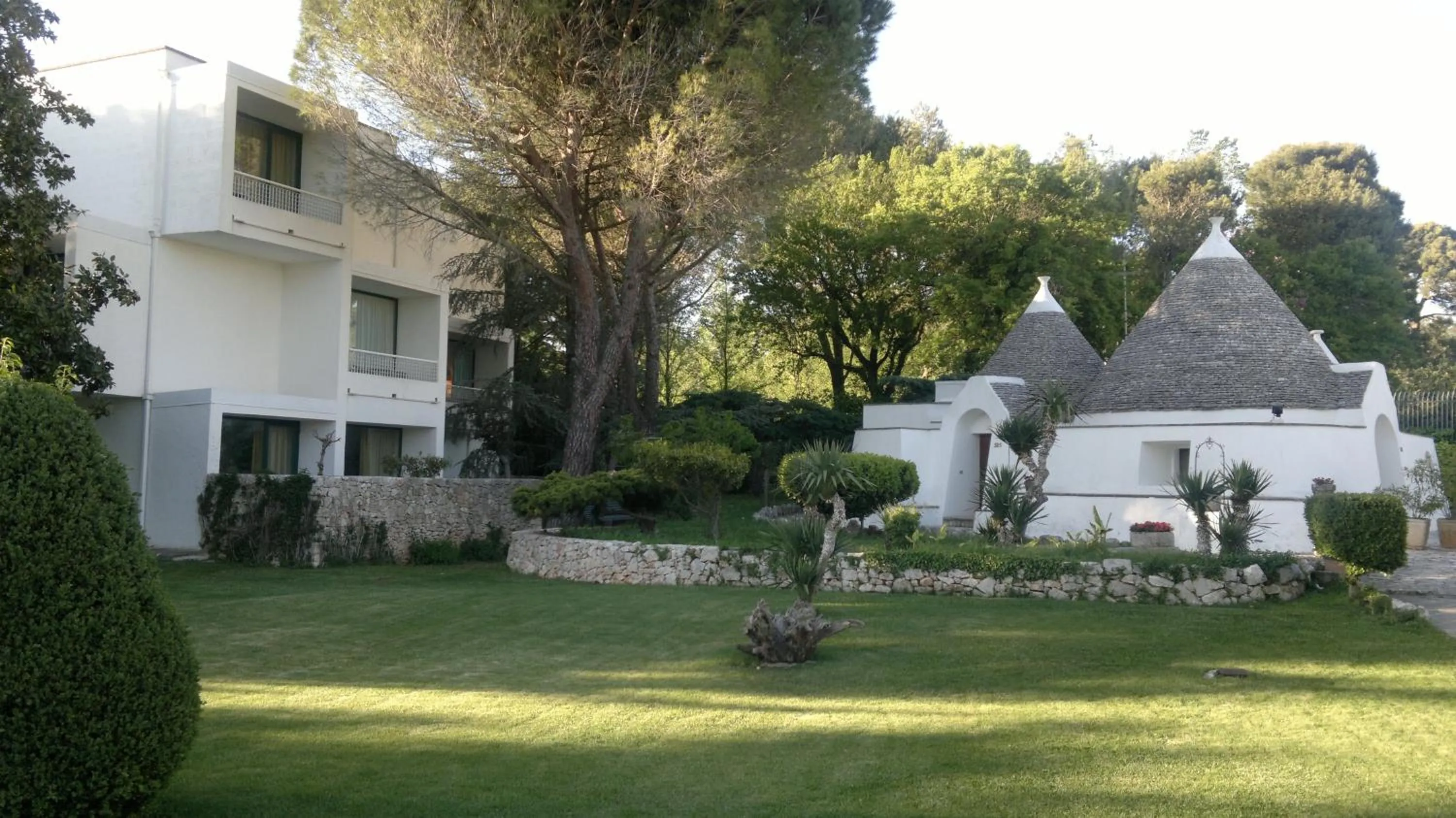 Property building in Hotel Sierra Silvana