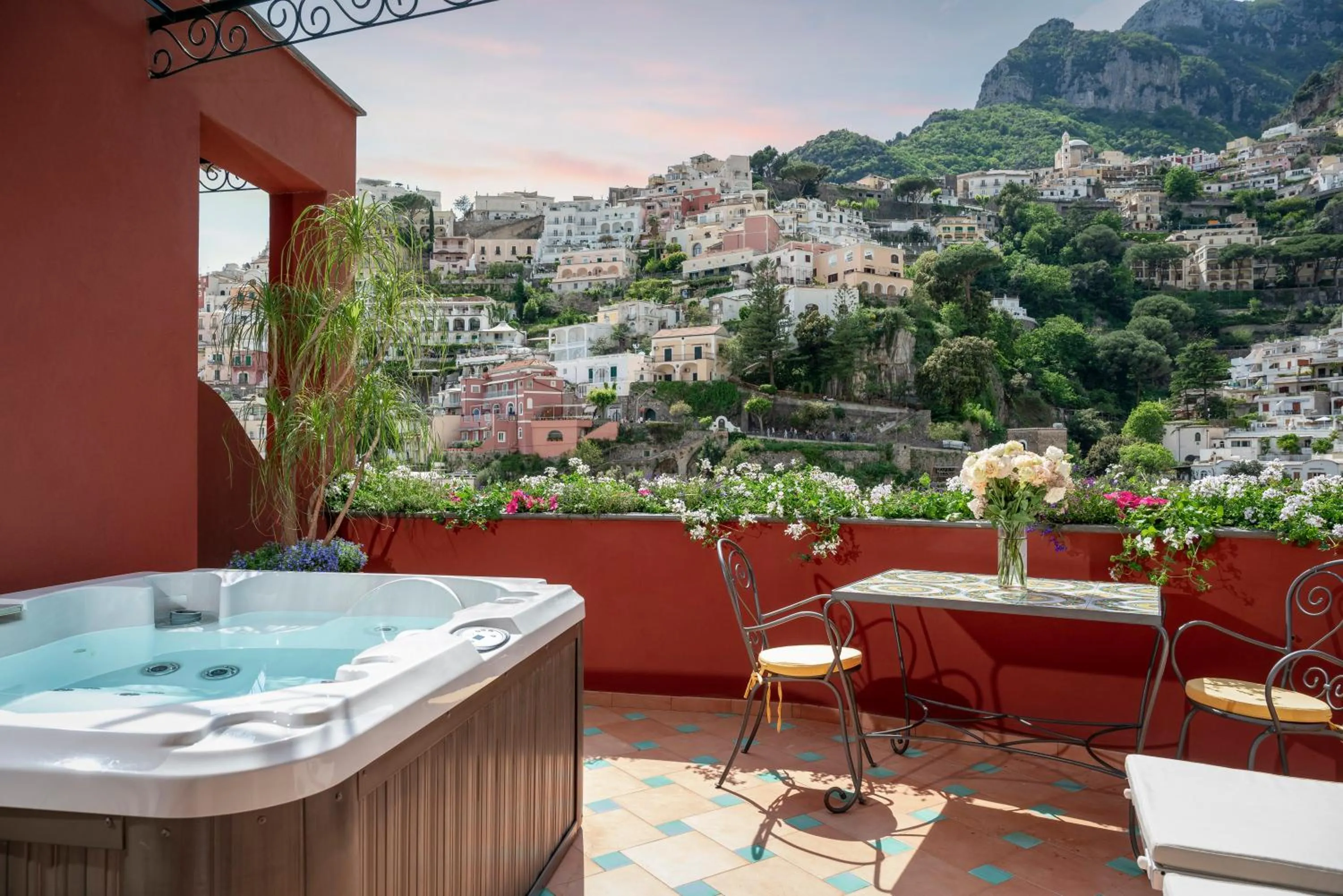 Hot Tub in Hotel Savoia