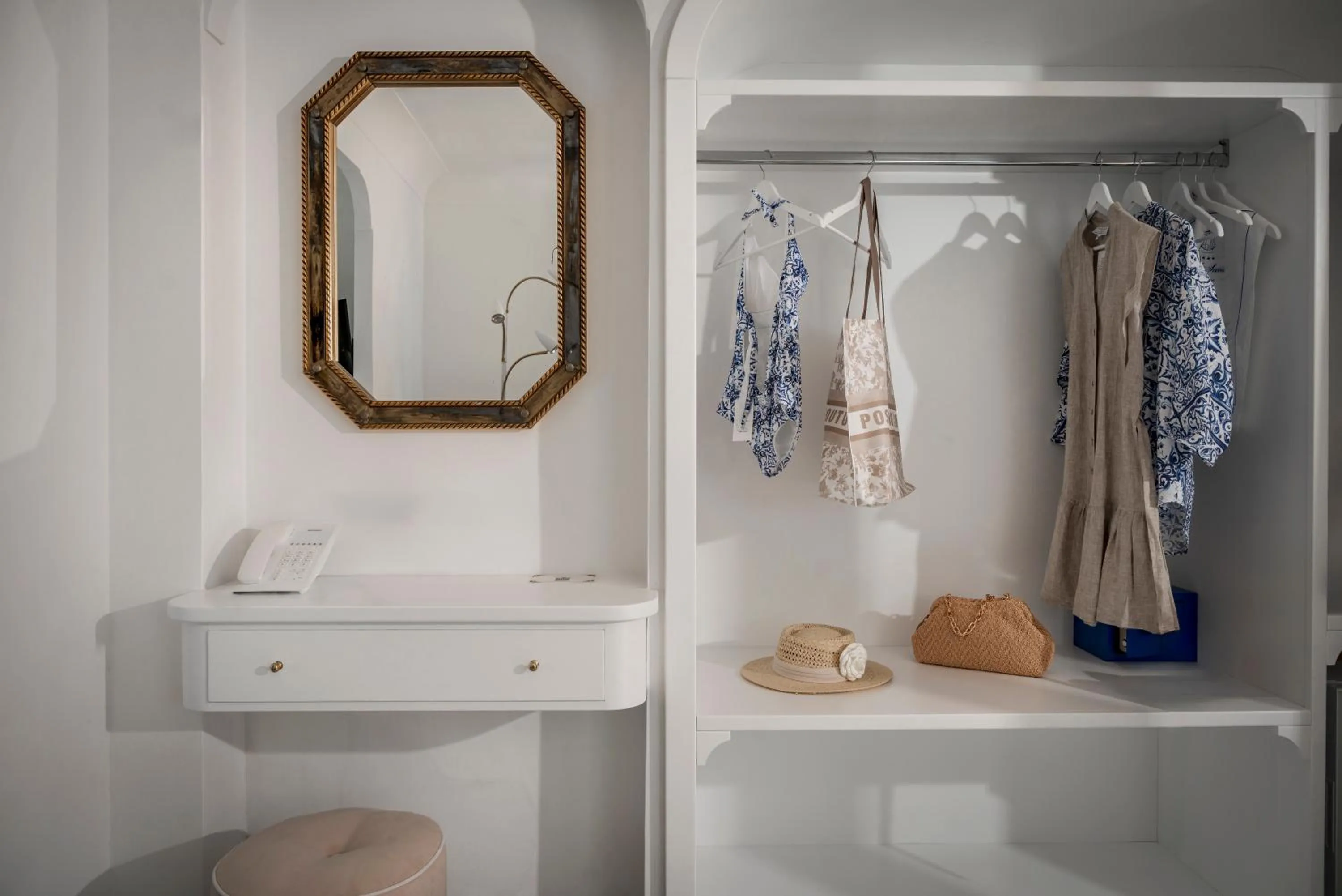 wardrobe in Hotel Savoia