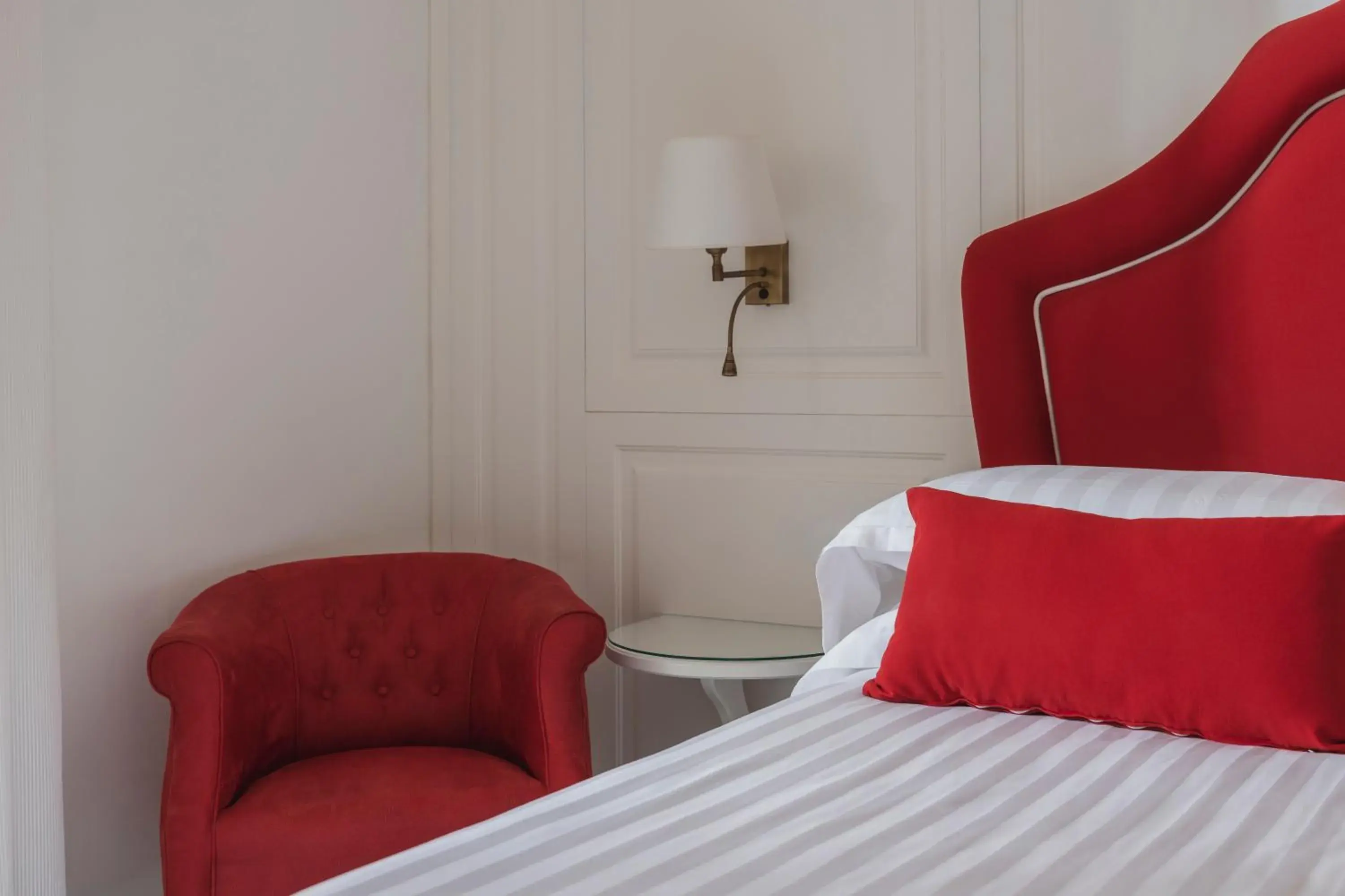 Decorative detail, Bed in Hotel Savoia Decorative detail, Bed in Hotel Savoia