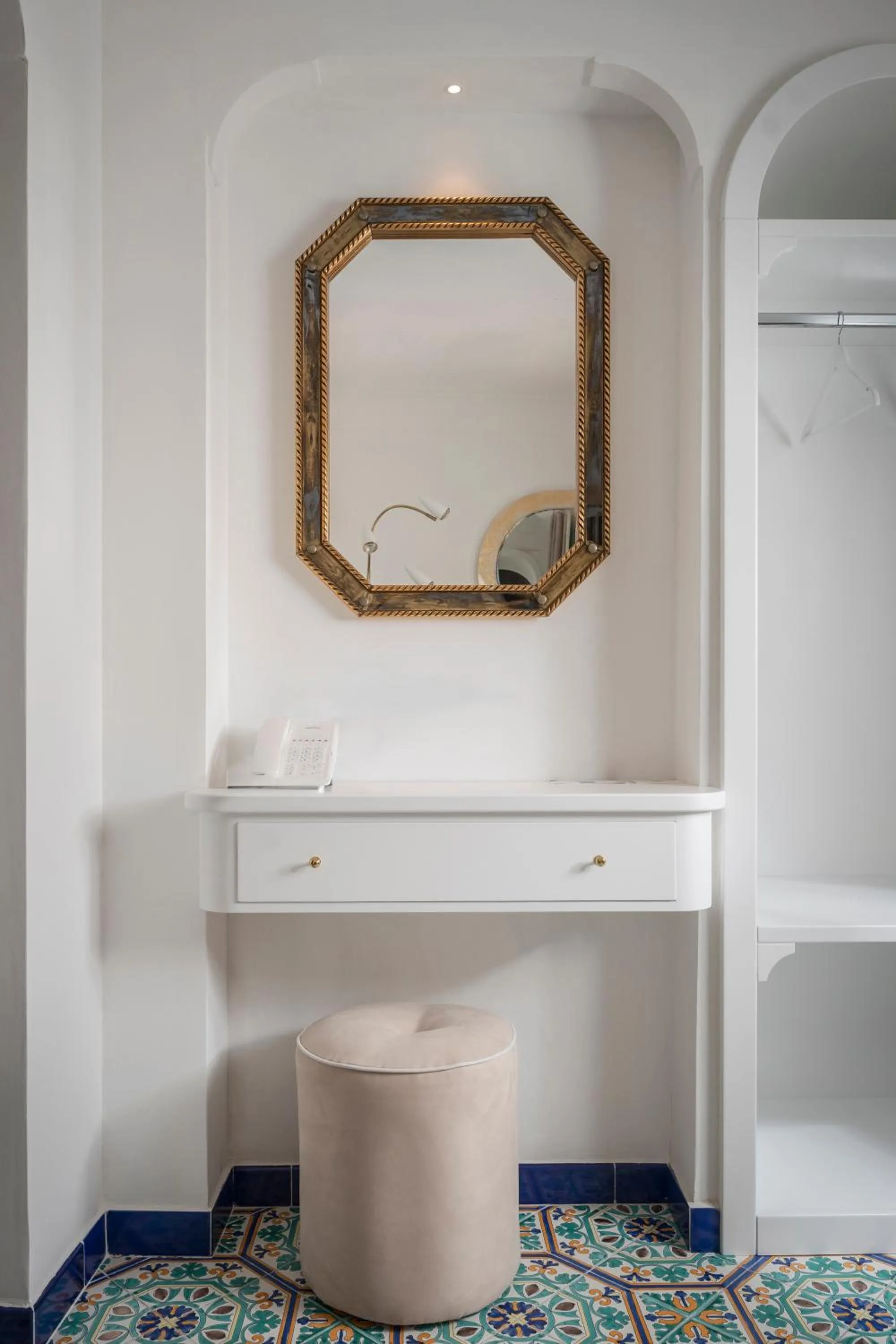 furniture in Hotel Savoia