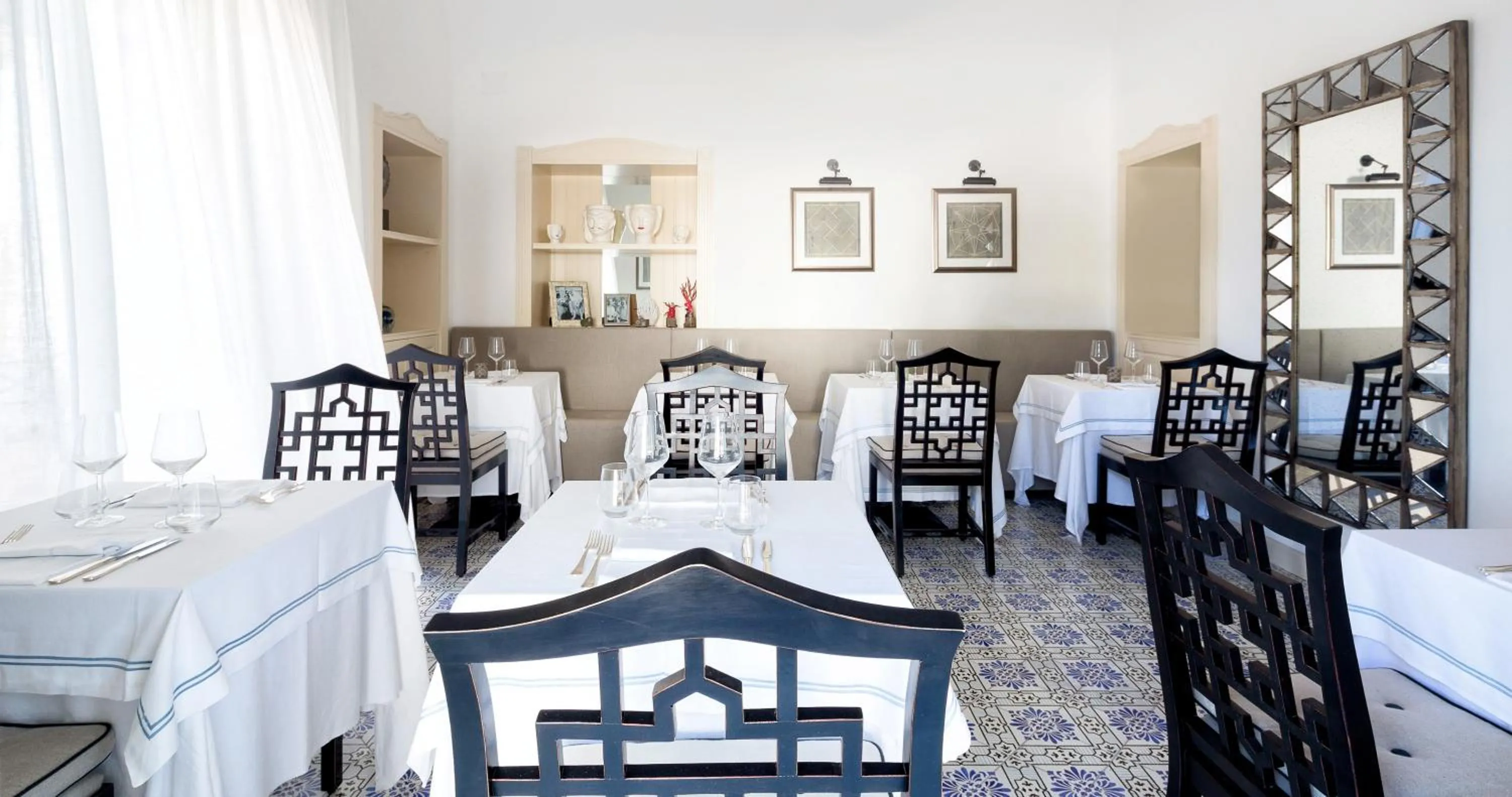 Hotel Canasta
