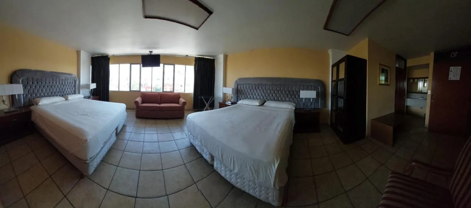 Photo of the whole room, Bed in Hotel el Cortes