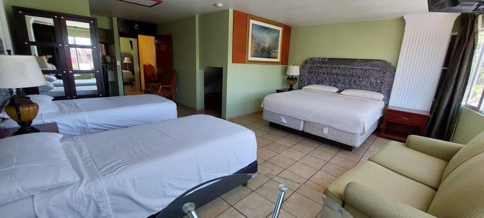 Photo of the whole room, Bed in Hotel el Cortes