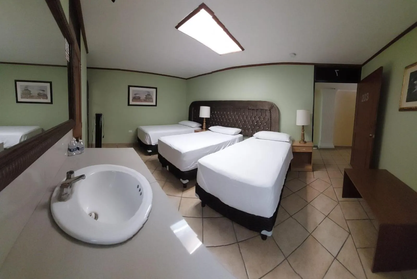 Photo of the whole room, Bed in Hotel el Cortes