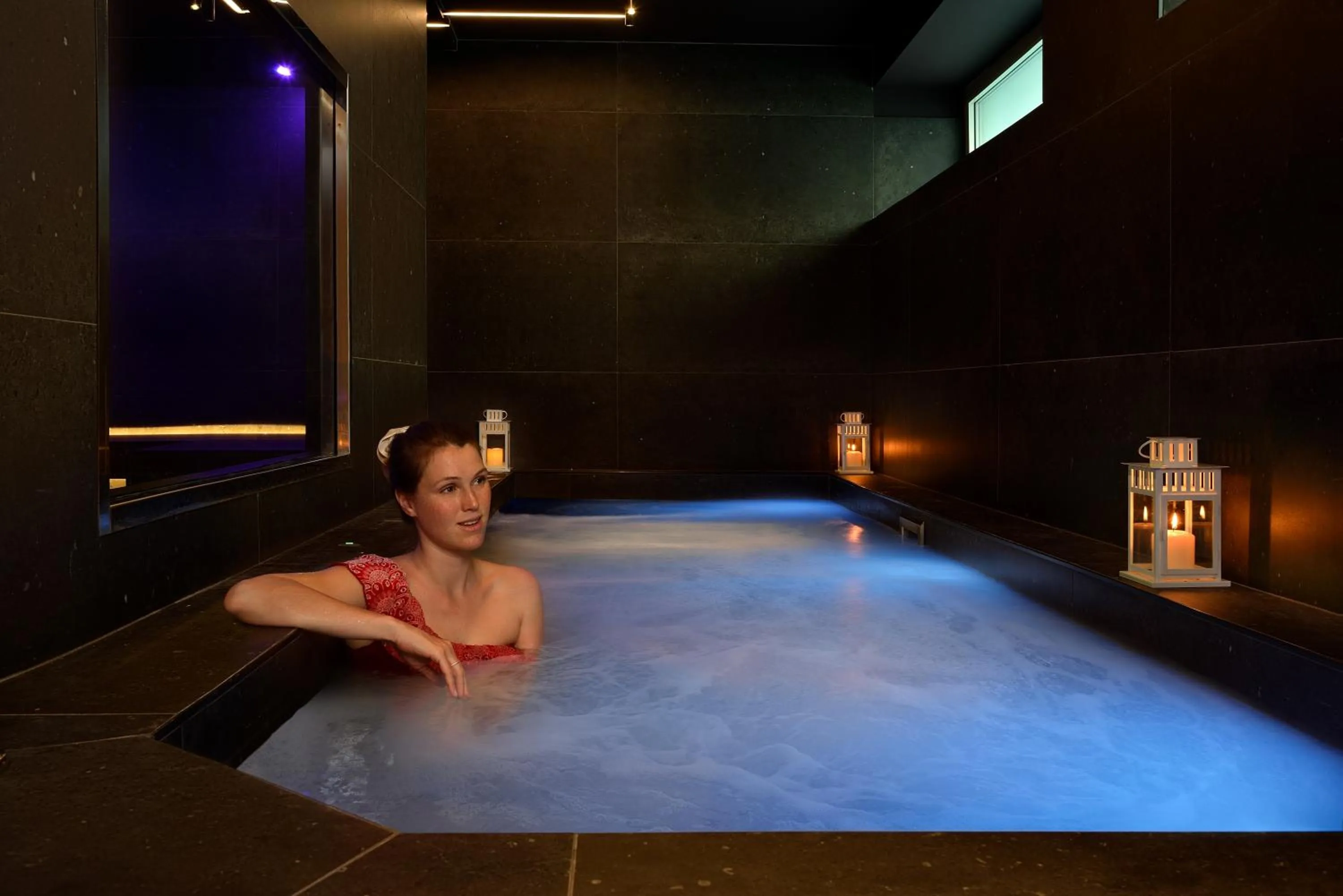 Hot Tub in Hotel Romagna