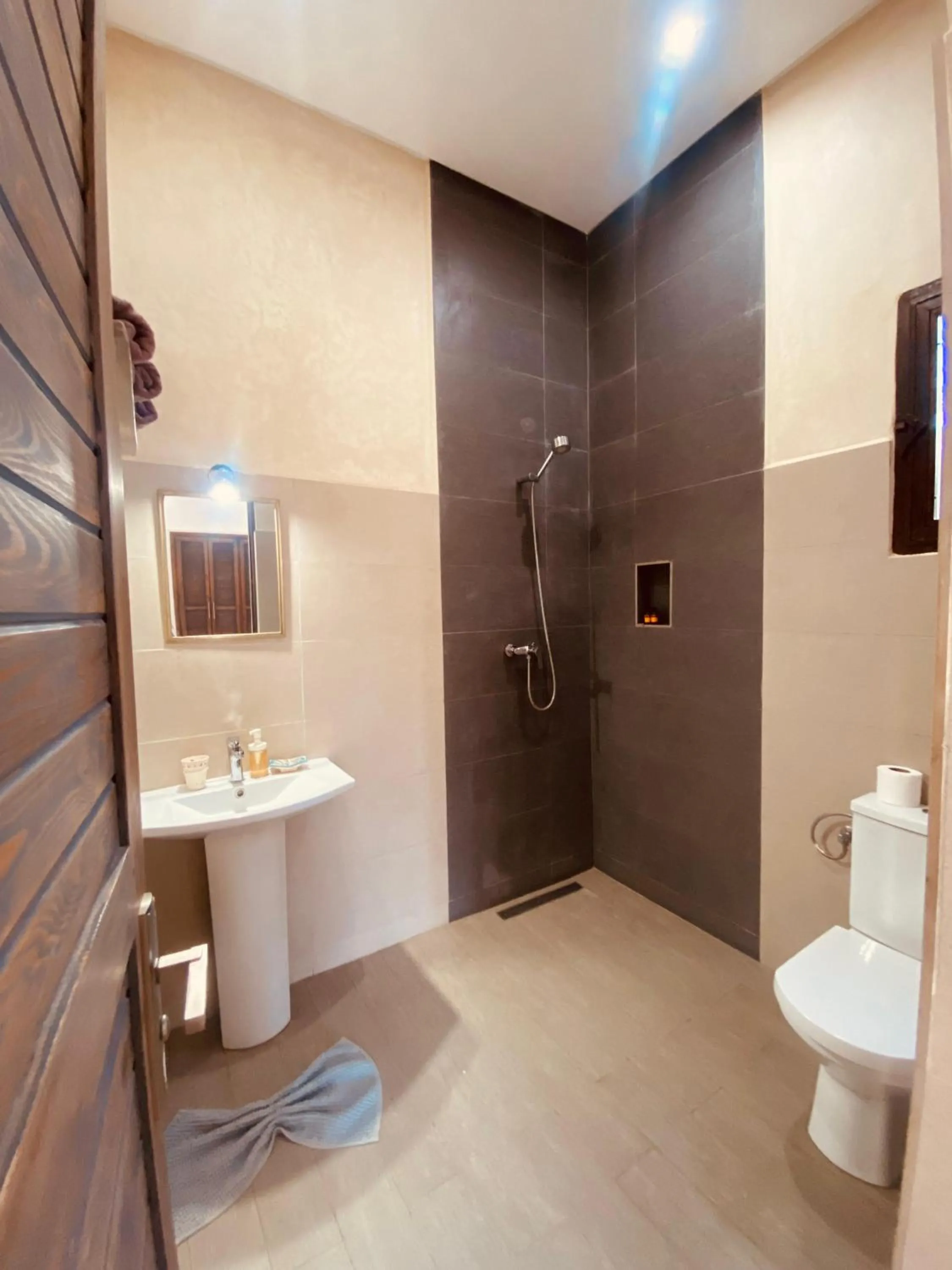 Shower in Dar Ayman Essaouira