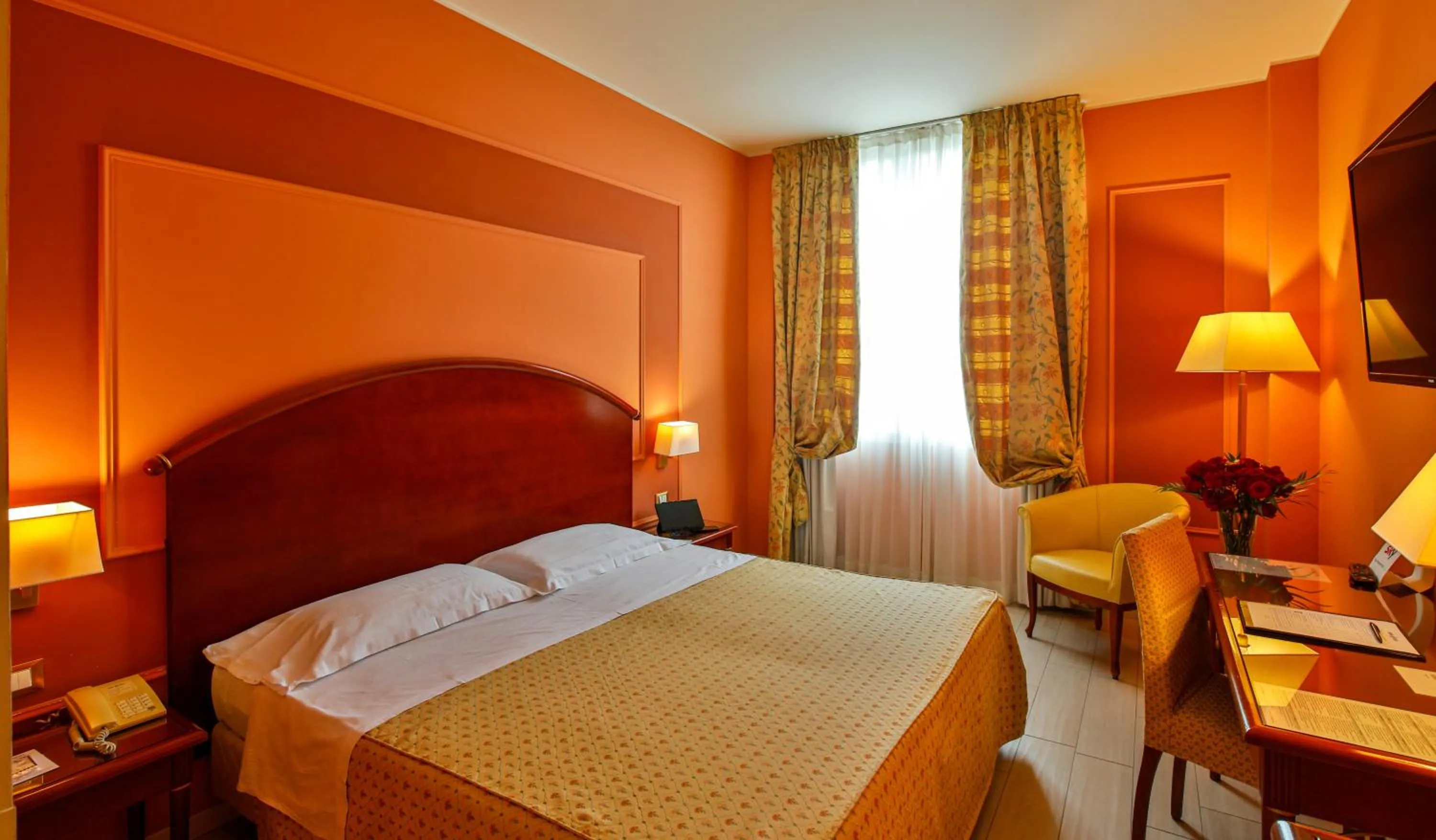Bedroom, Bed in Savoia Hotel Regency
