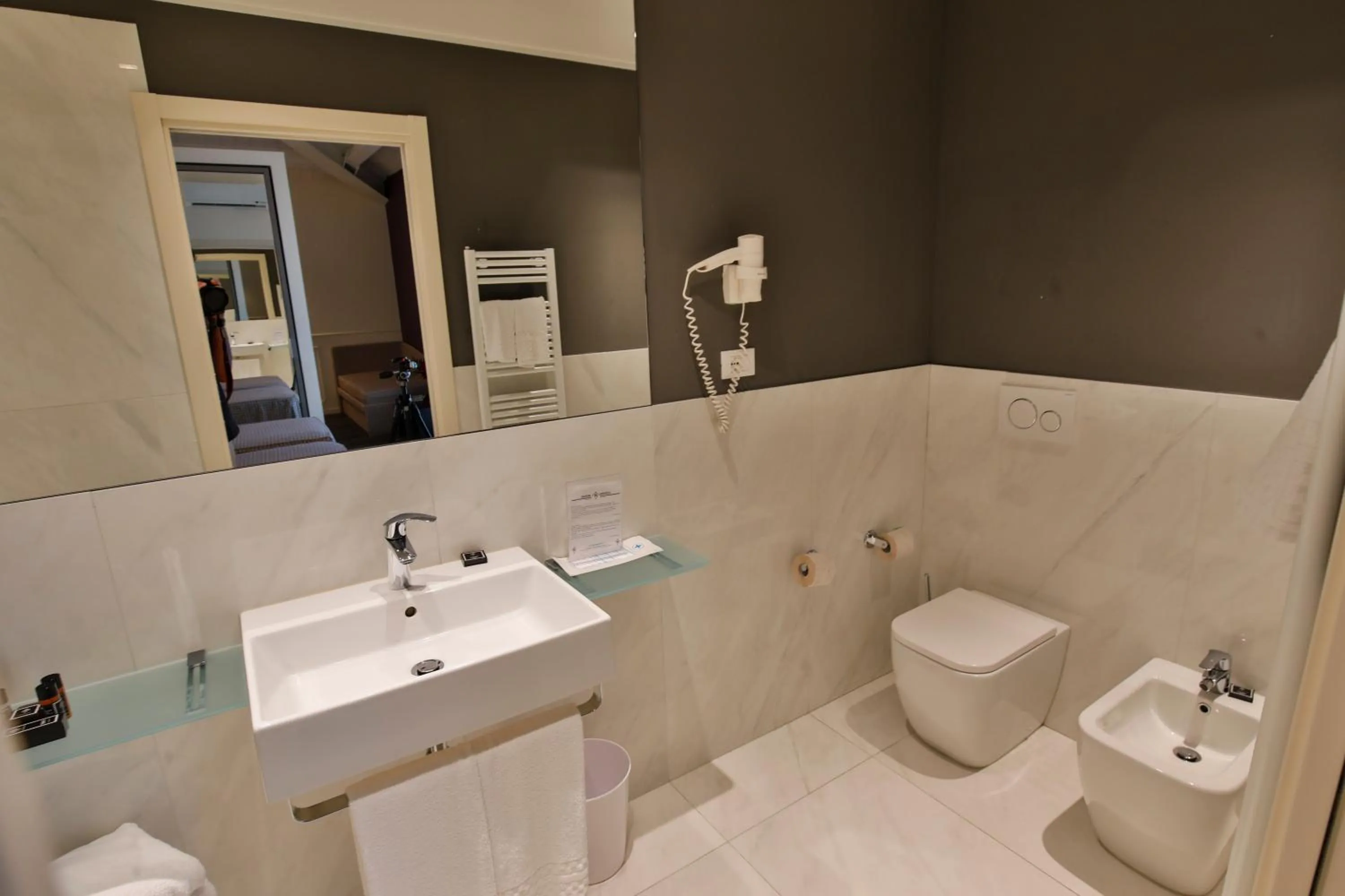 Bathroom in Savoia Hotel Regency