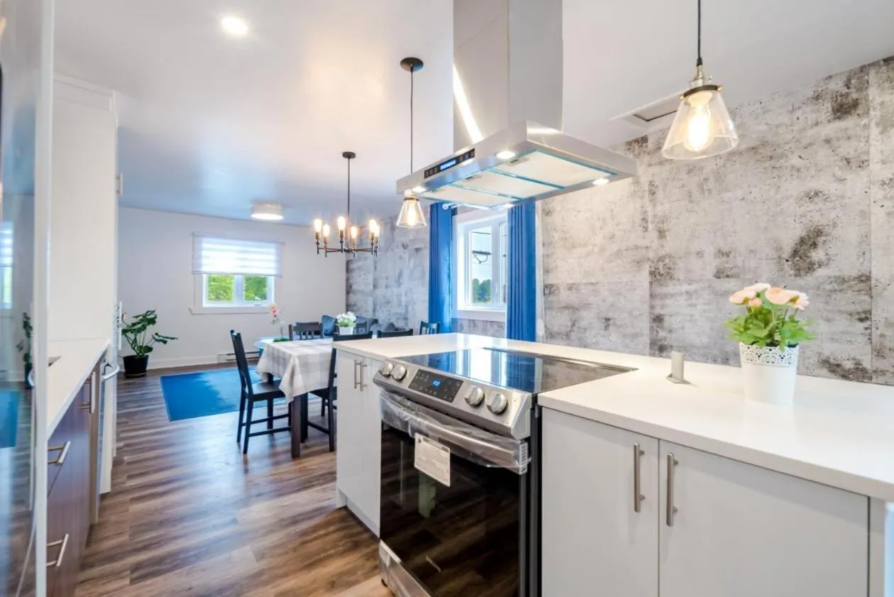 Nice River & Mountain View+4 Beds+Free parking