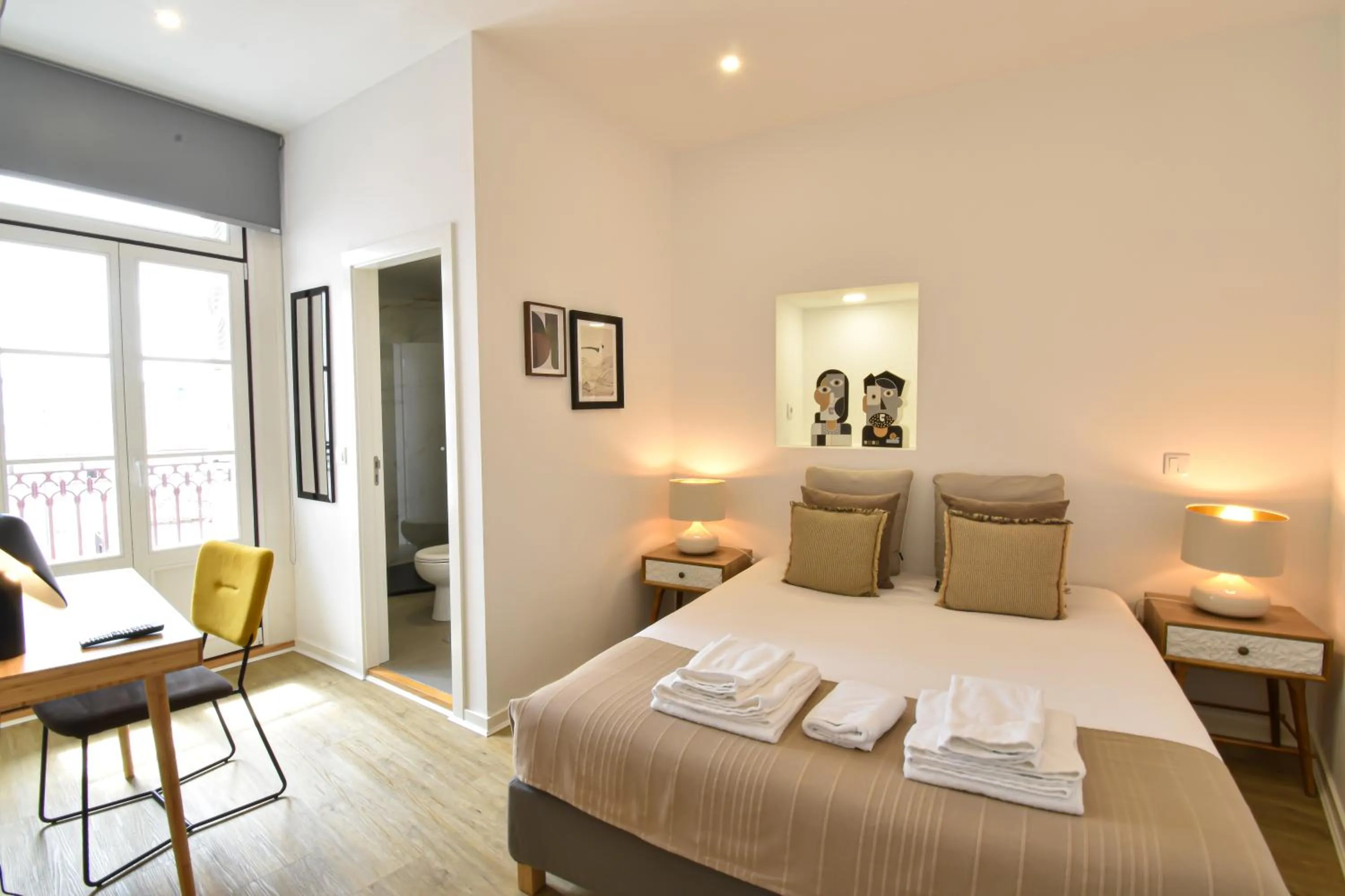 Bed in Sophia Studios