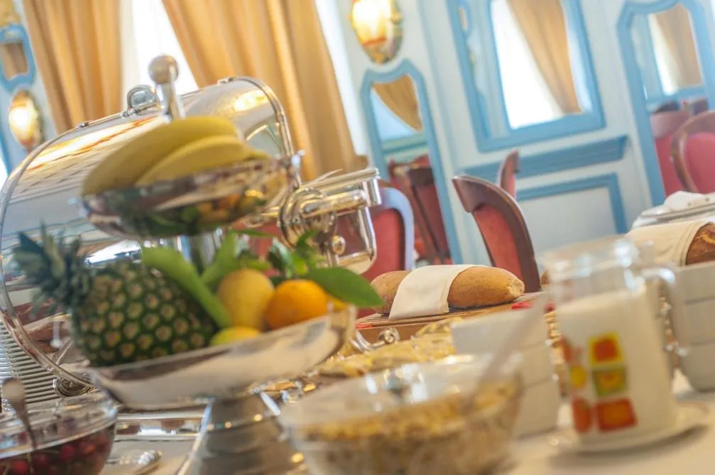 Food and drinks in Hotel Eliseo Park's