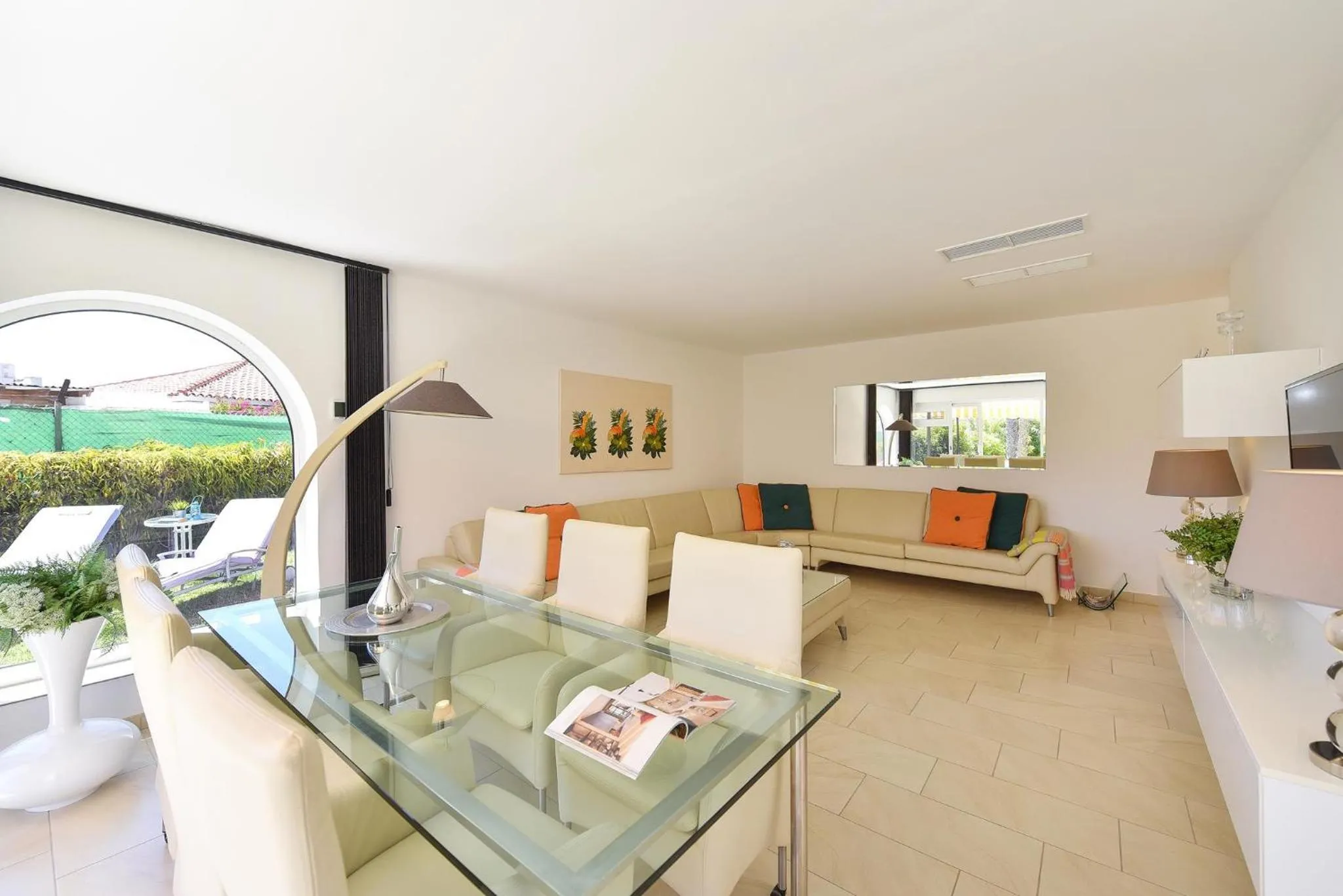 Living room in Bungalow Sun Club EM259A by VillaGranCanaria