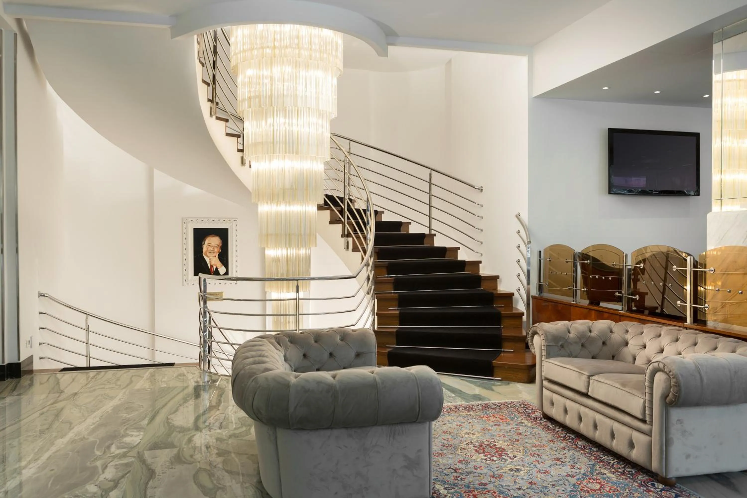 Communal lounge/ TV room in Hotel Continental