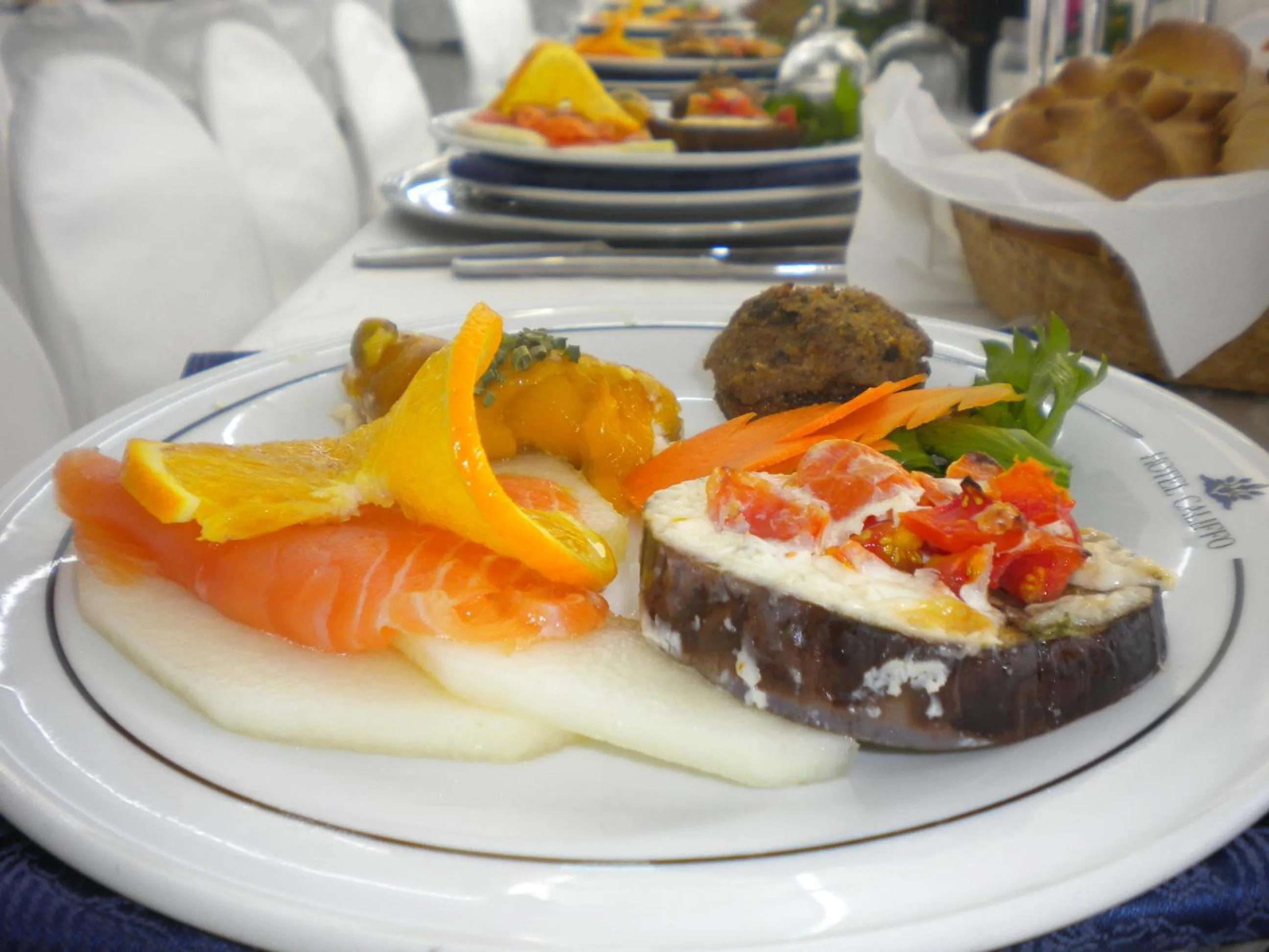 Restaurant/places to eat in Hotel Califfo