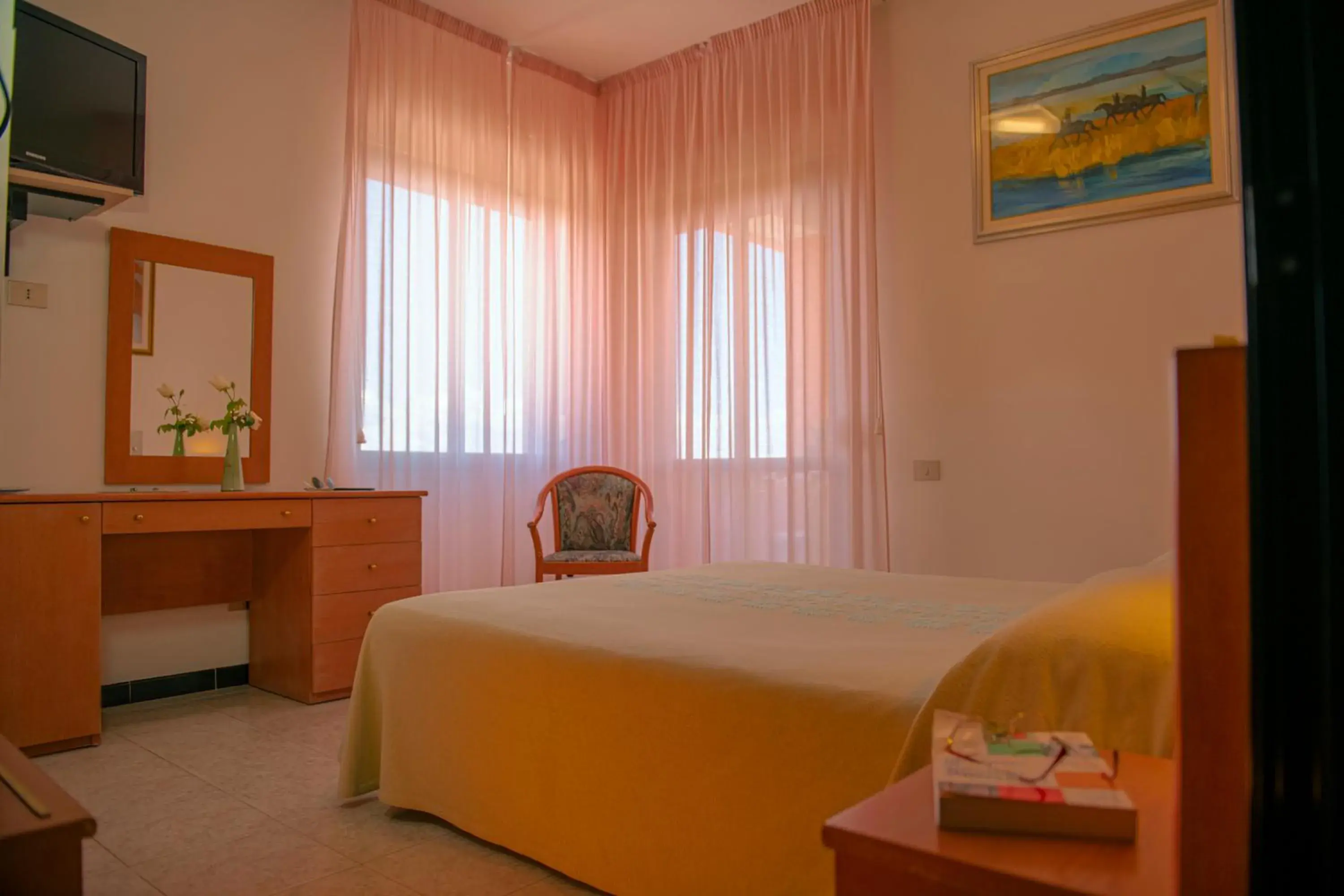Bedroom, Bed in Hotel Califfo Bedroom, Bed in Hotel Califfo