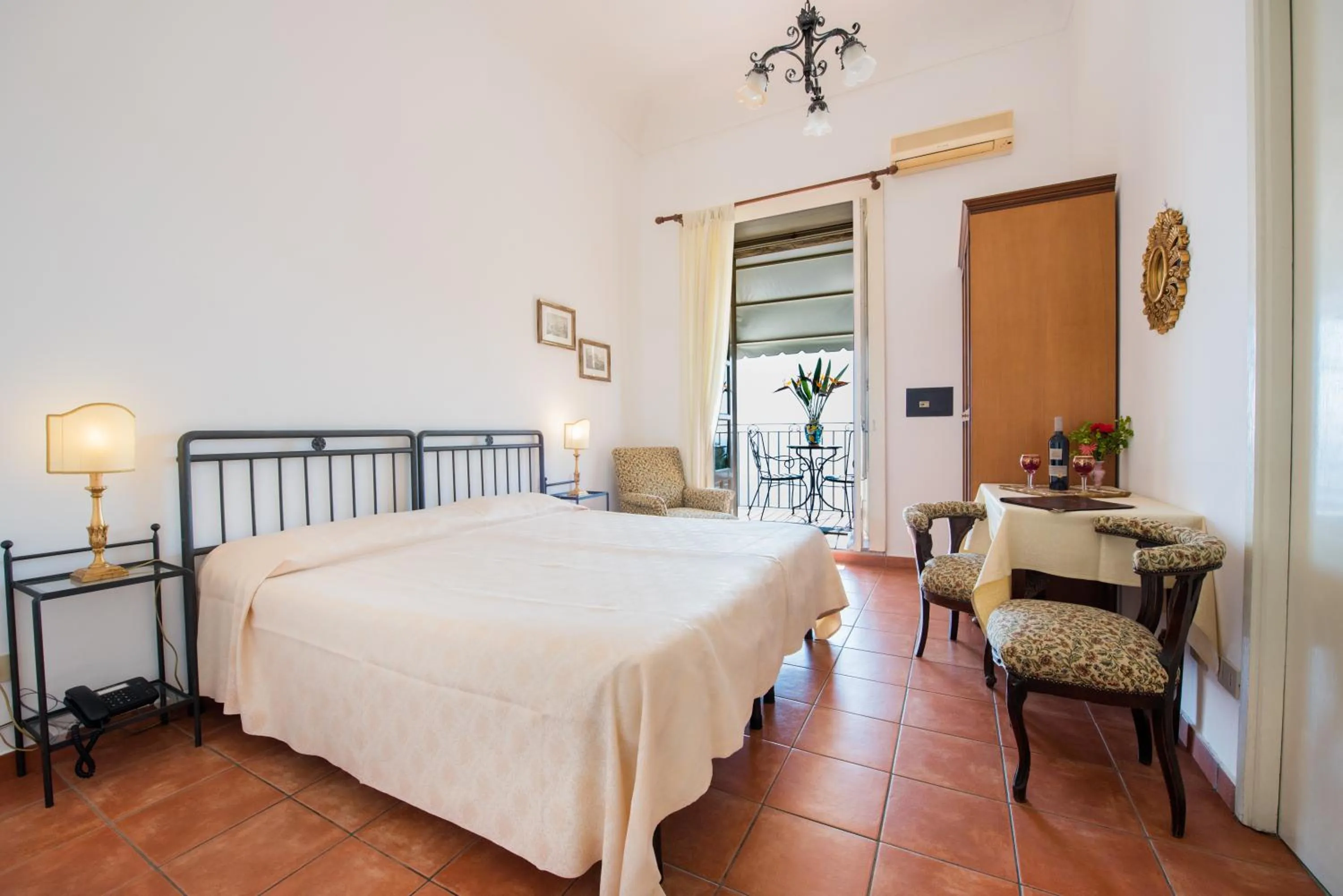 Standard Double Room with Balcony and Sea View in Hotel Bel Soggiorno