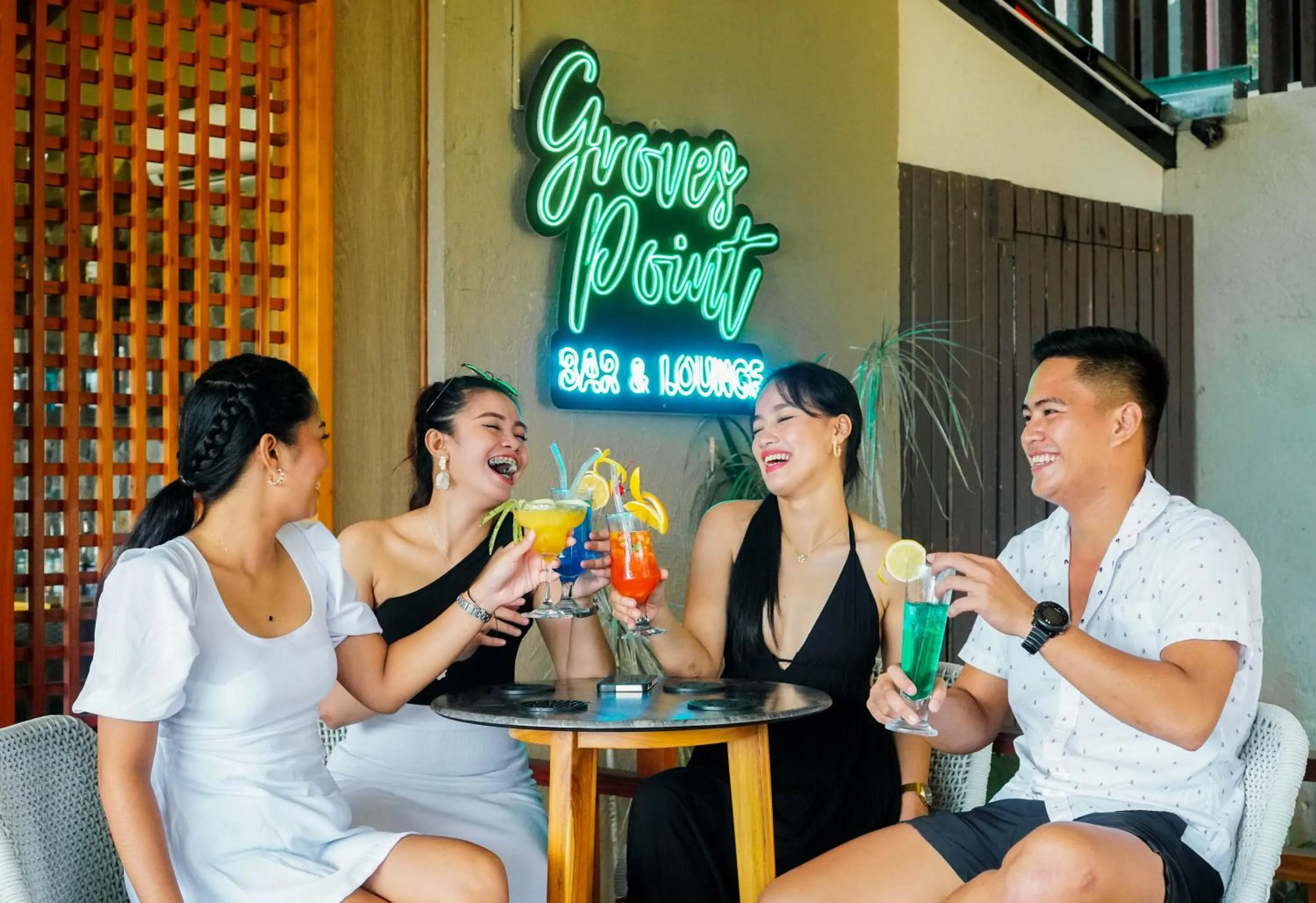 Lounge or bar in Zuri Resort