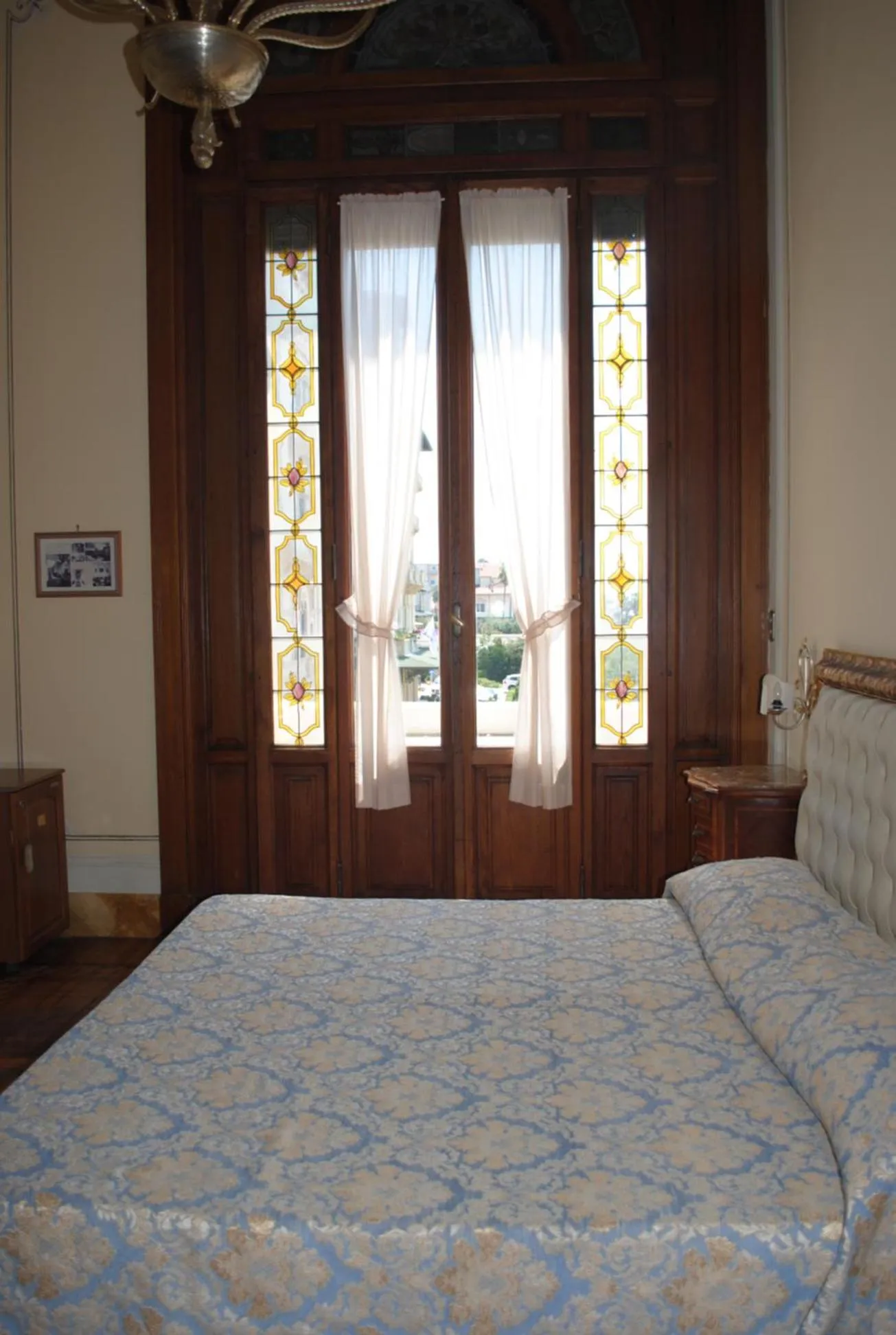 Bed in Villa Tina Hotel