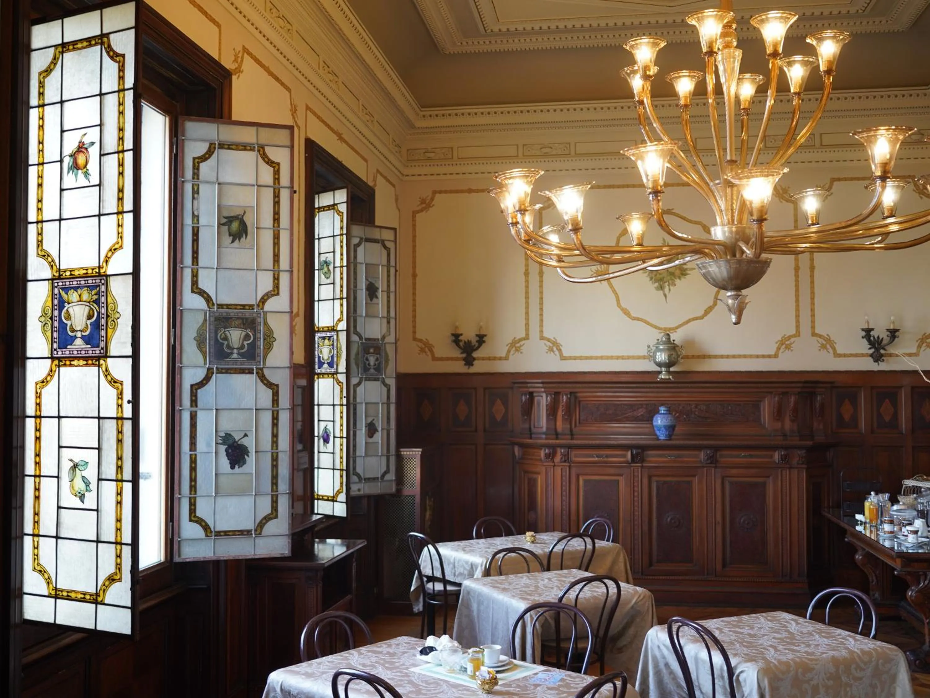 Breakfast in Villa Tina Hotel