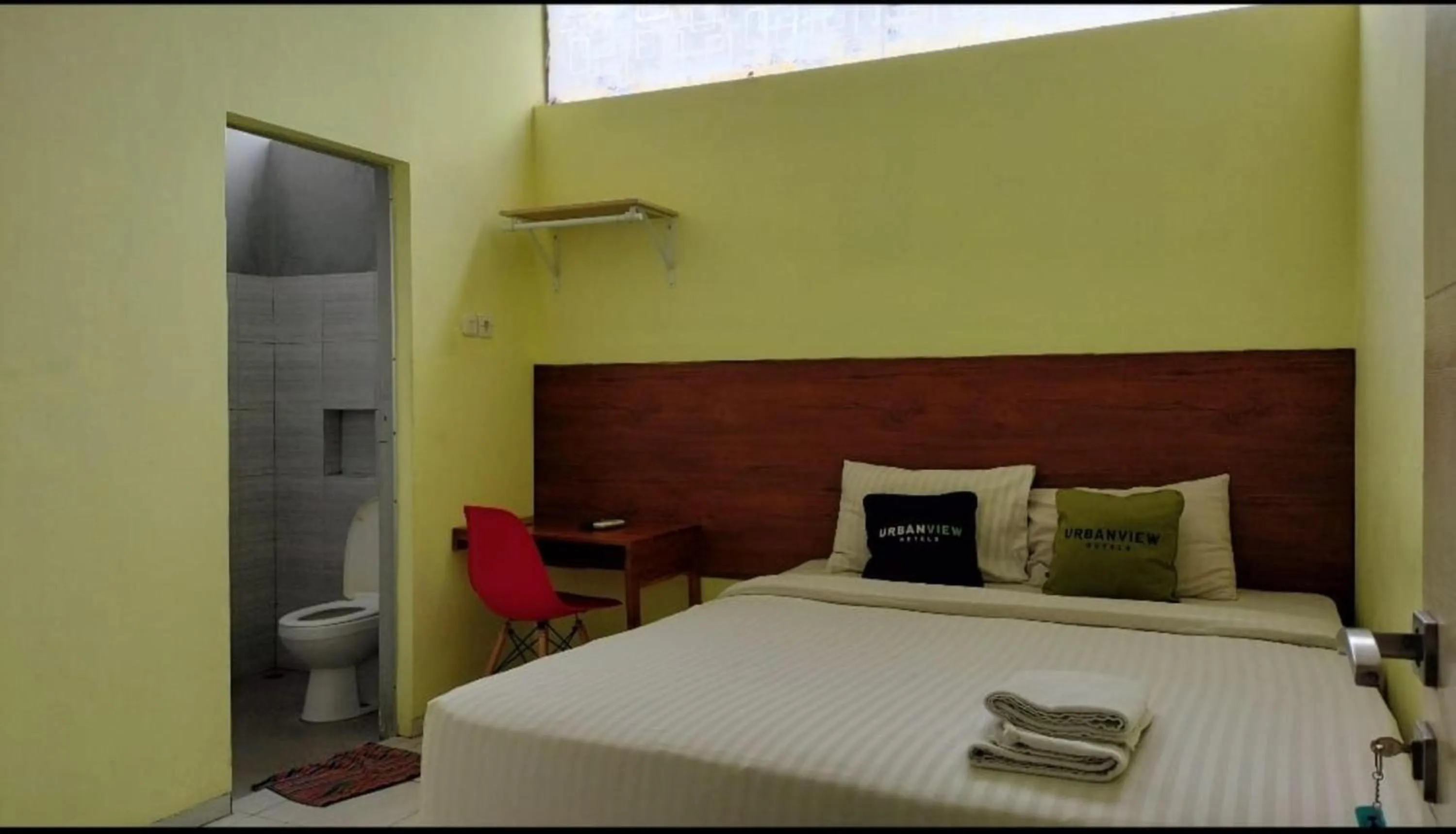 Bedroom, Bed in Kozy 15 Guesthouse