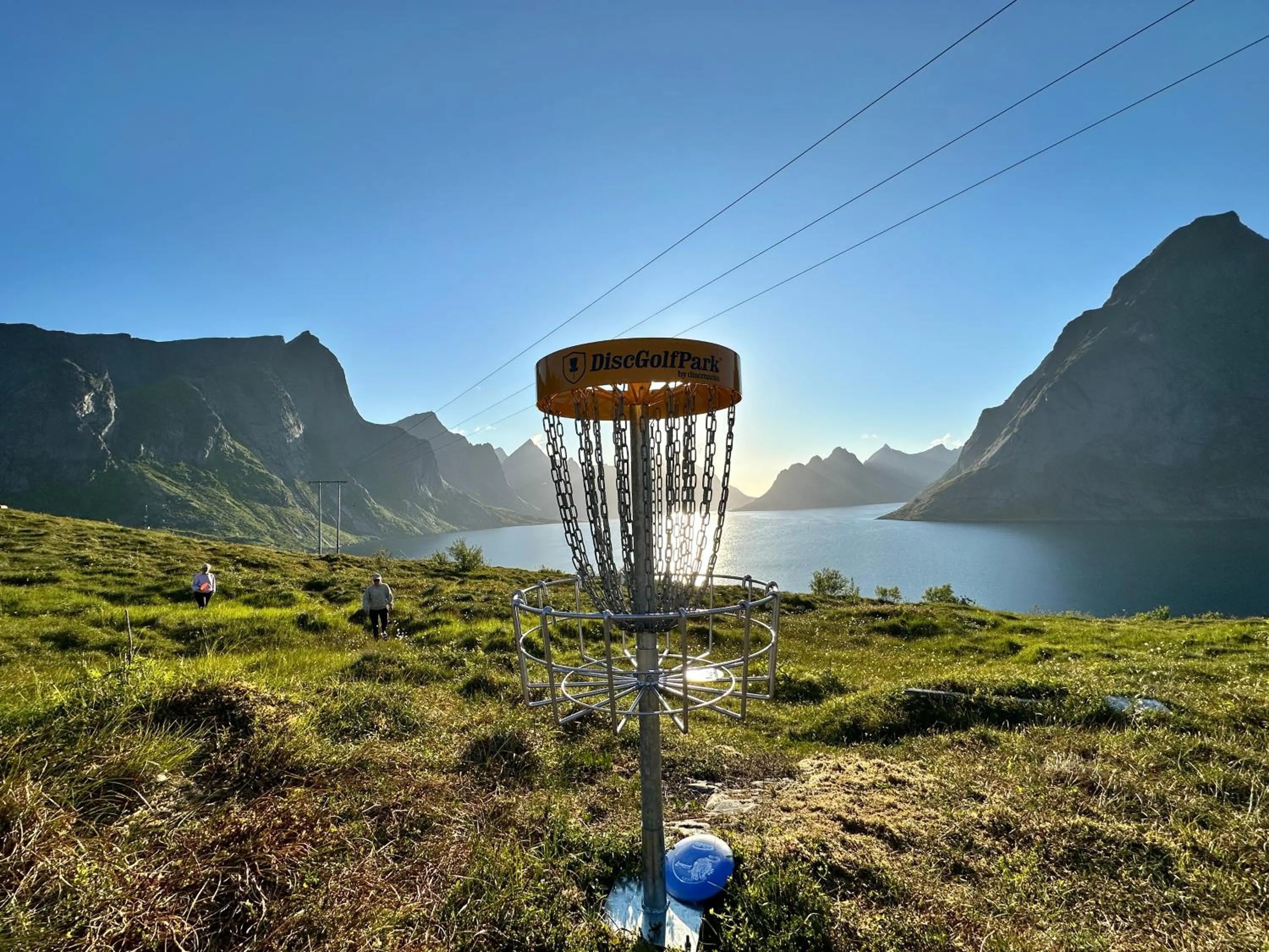 Entertainment in Lofoten panorama luxury home with sauna in Reine