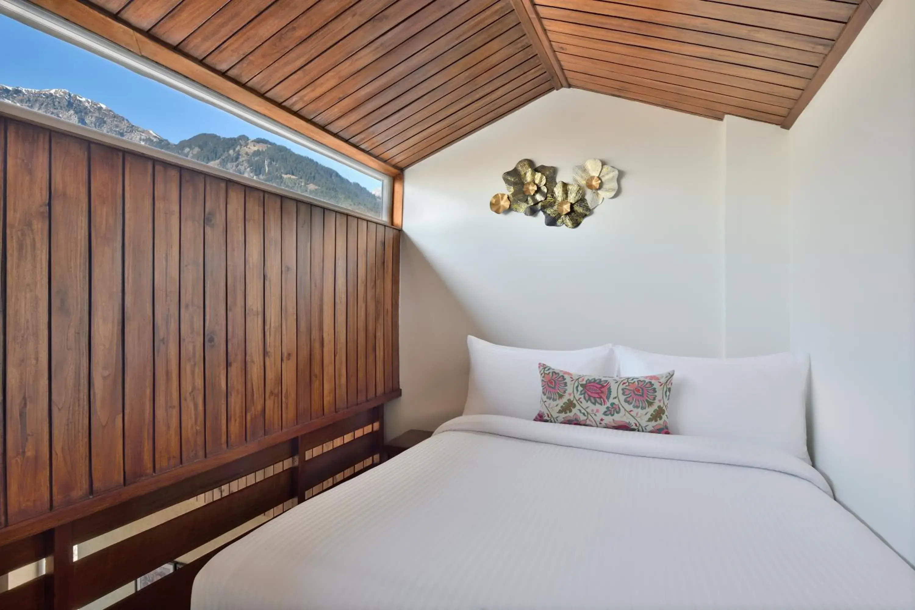 Bed in juSTa Grand View Resort & Spa, Manali Bed in juSTa Grand View Resort & Spa, Manali