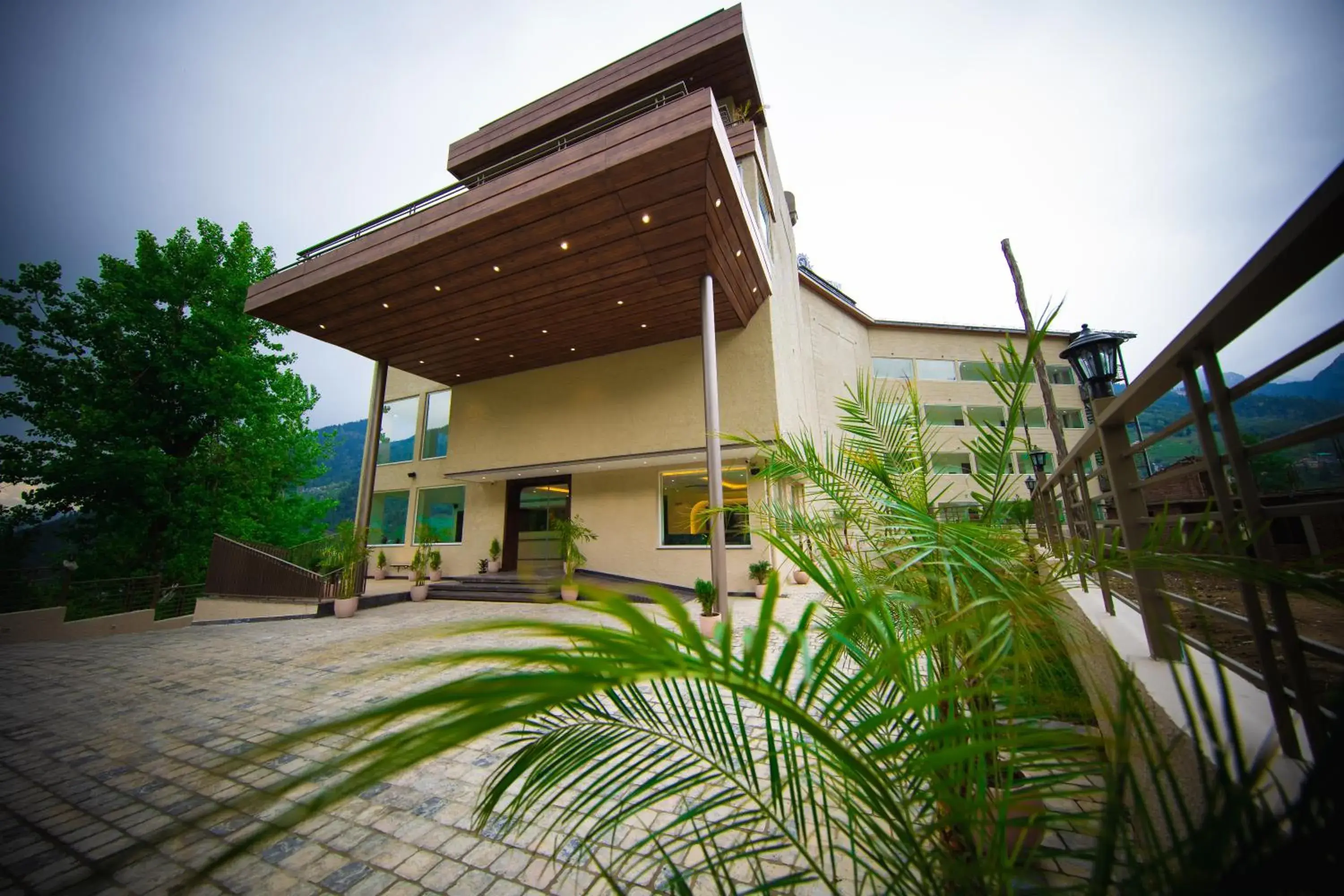 Property building in juSTa Grand View Resort & Spa, Manali Property building in juSTa Grand View Resort & Spa, Manali