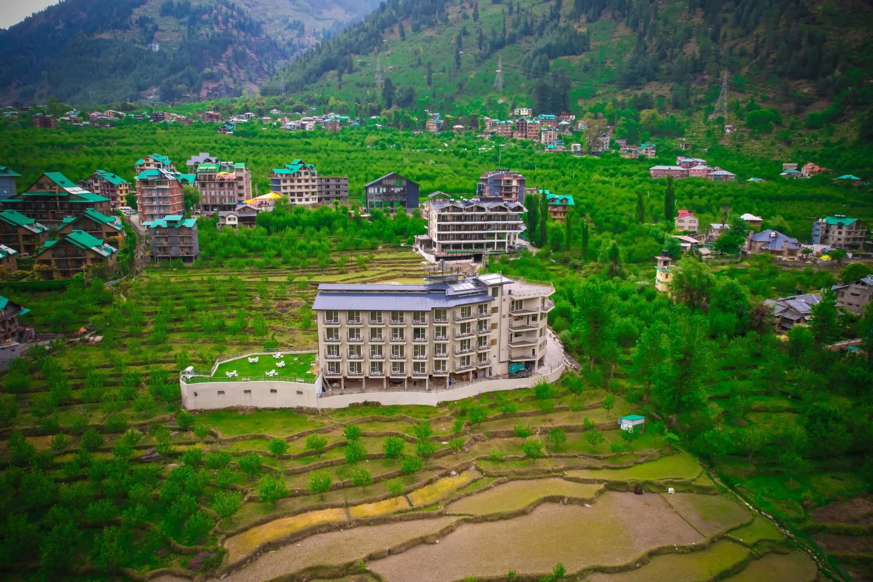 Property building in juSTa Grand View Resort & Spa, Manali