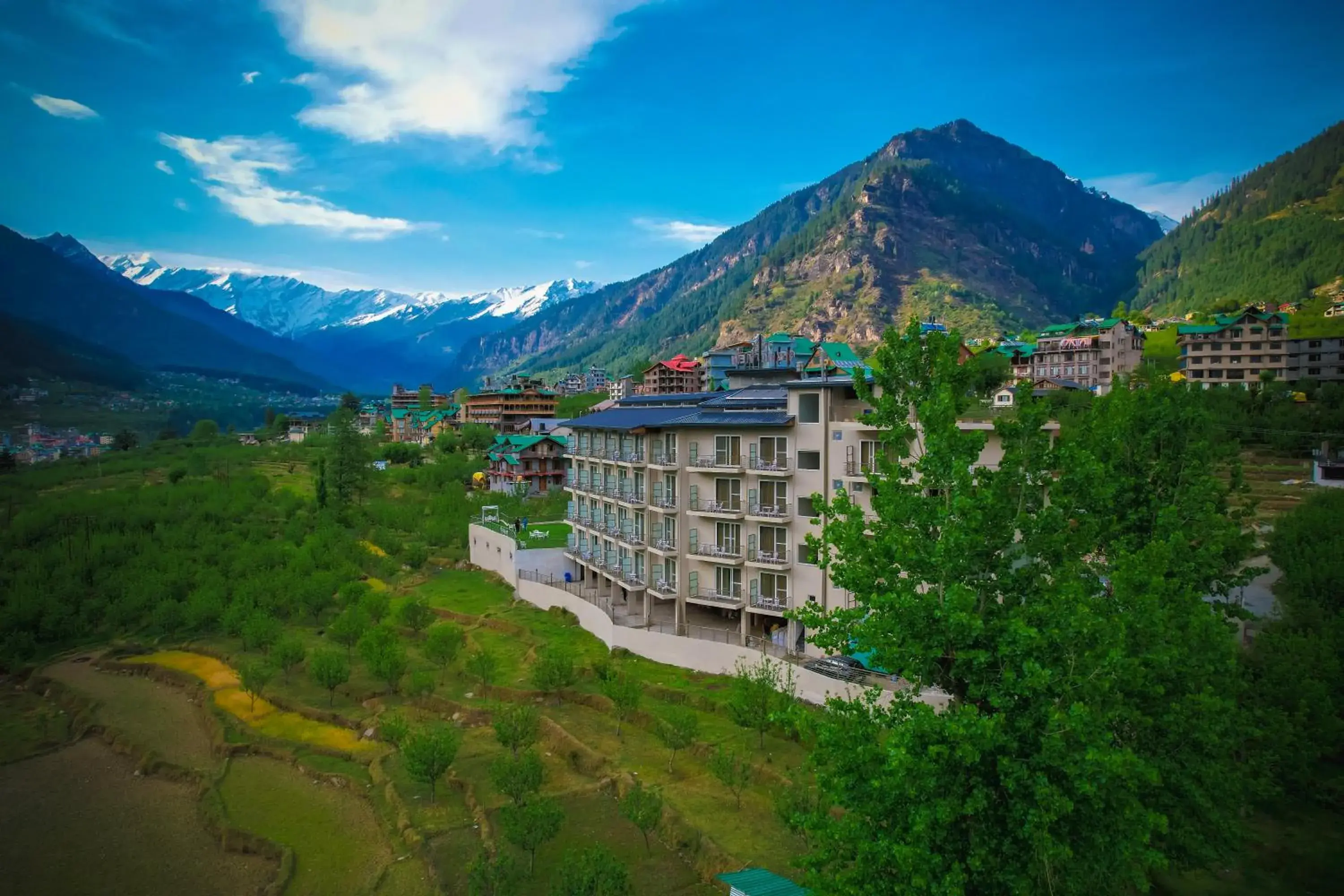 Property building in juSTa Grand View Resort & Spa, Manali Property building in juSTa Grand View Resort & Spa, Manali