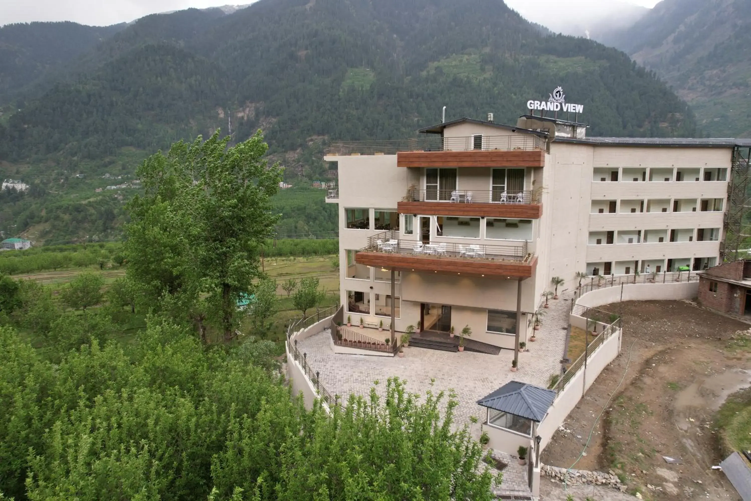 Property building in juSTa Grand View Resort & Spa, Manali Property building in juSTa Grand View Resort & Spa, Manali