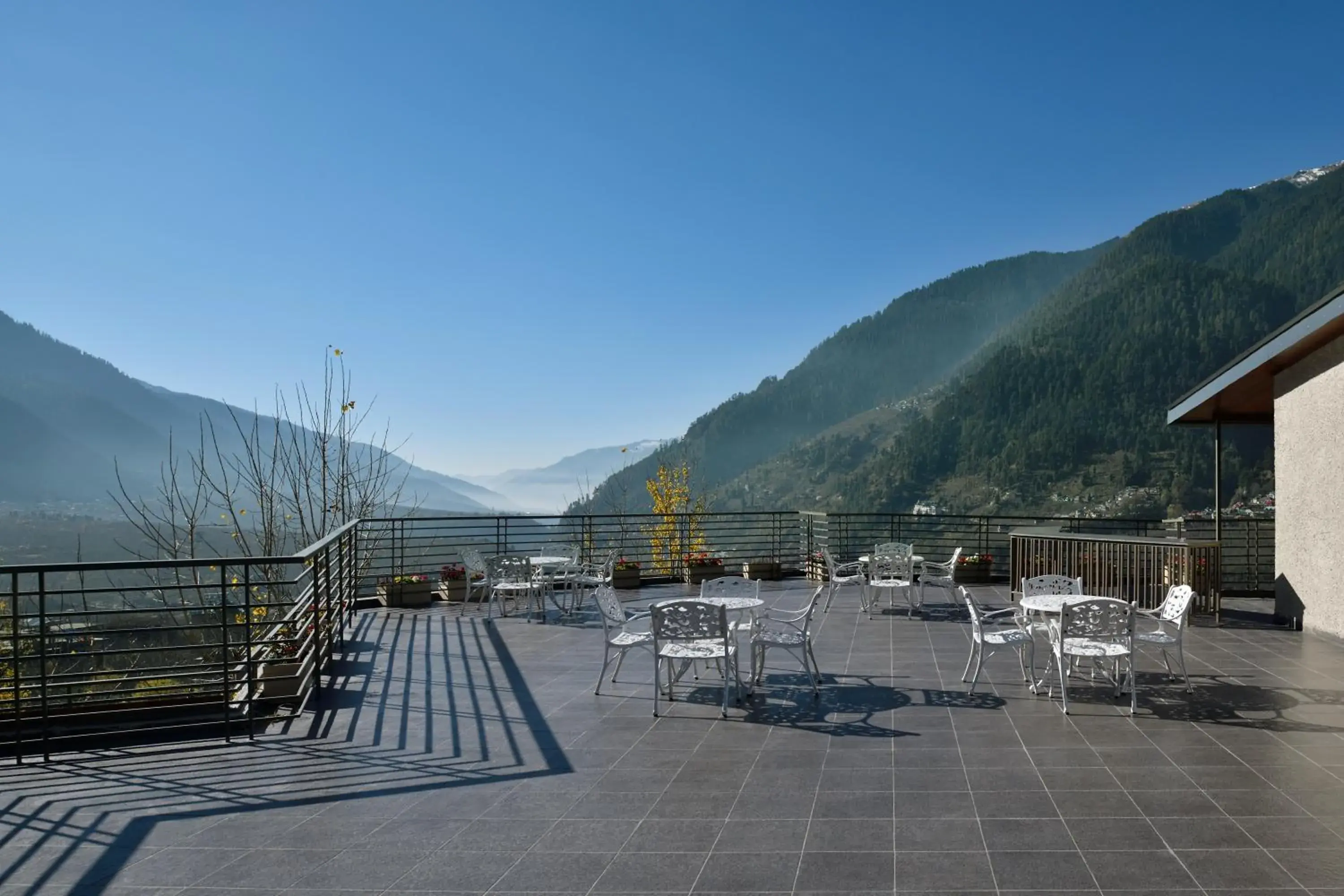 Restaurant/places to eat in juSTa Grand View Resort & Spa, Manali Restaurant/places to eat in juSTa Grand View Resort & Spa, Manali