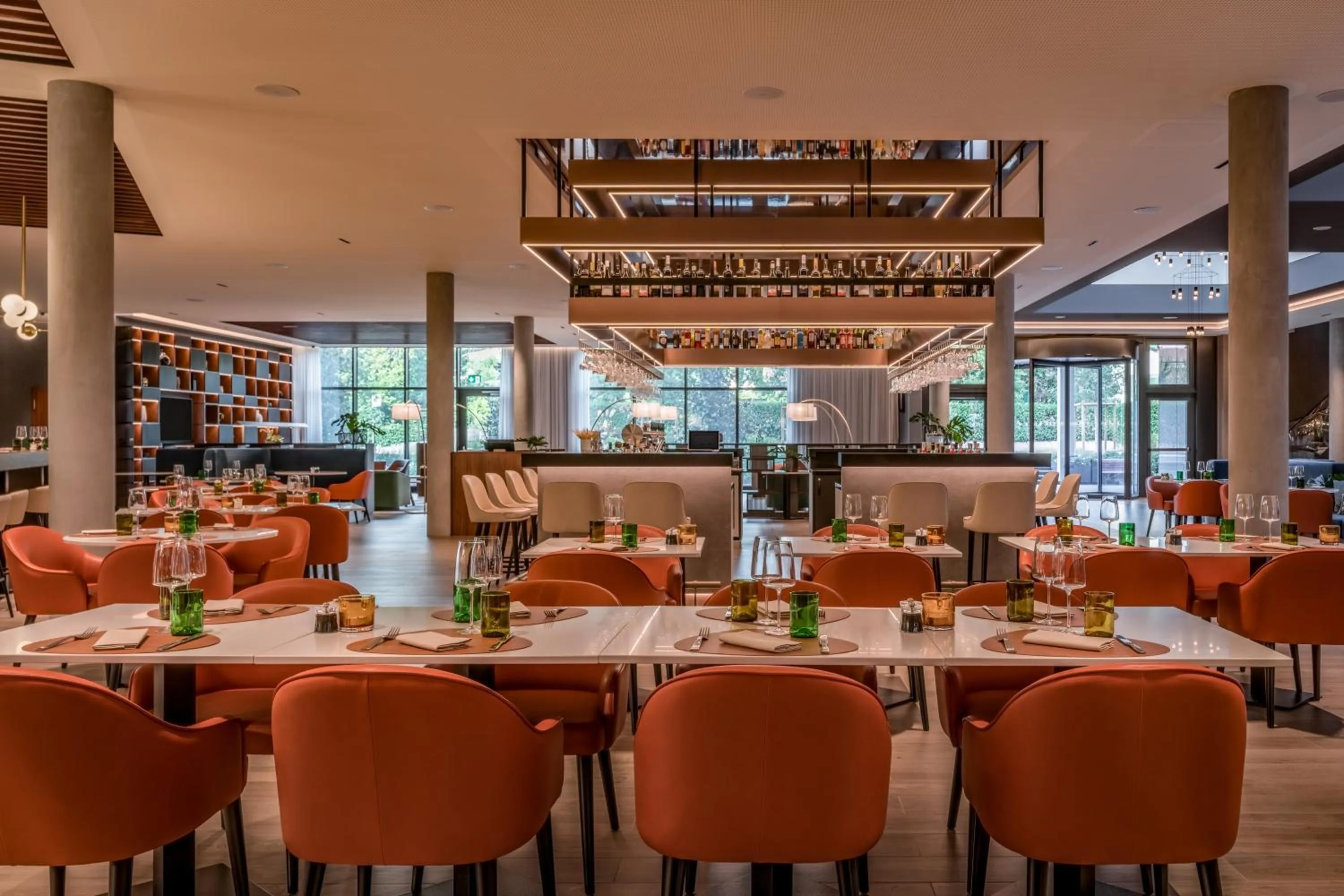 Restaurant/places to eat in Geneva Marriott Hotel