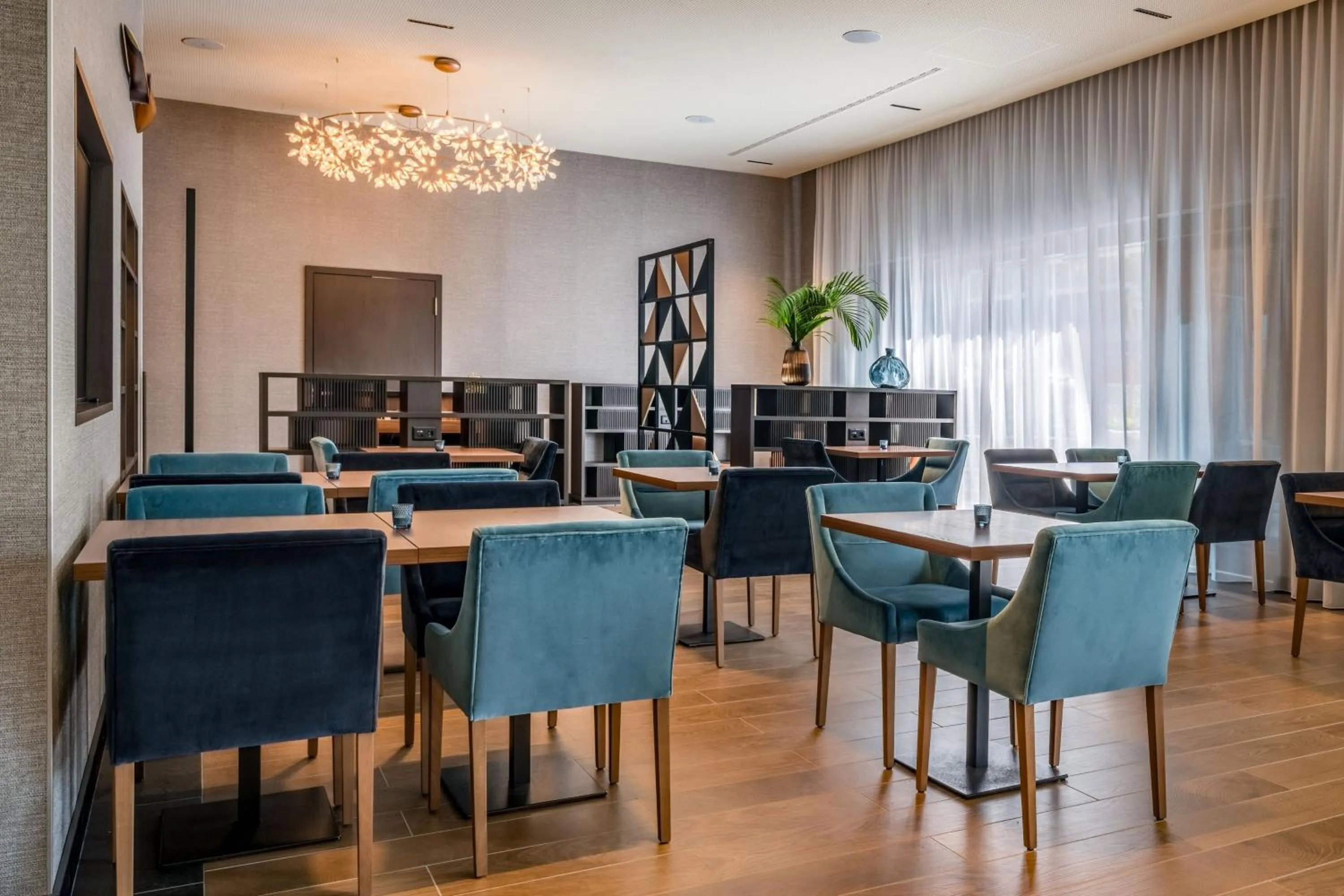 Lounge or bar in Geneva Marriott Hotel