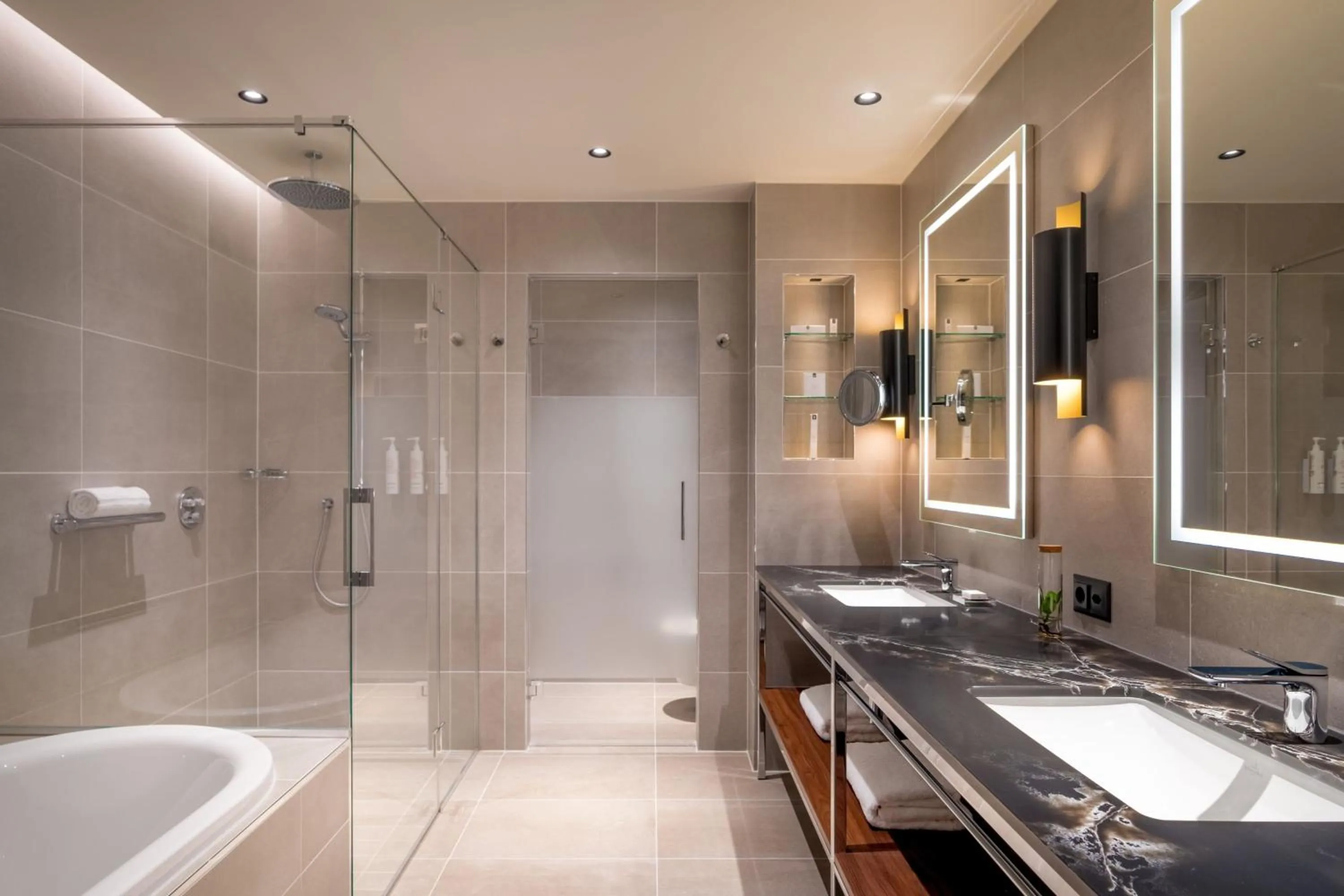 Bathroom in Geneva Marriott Hotel