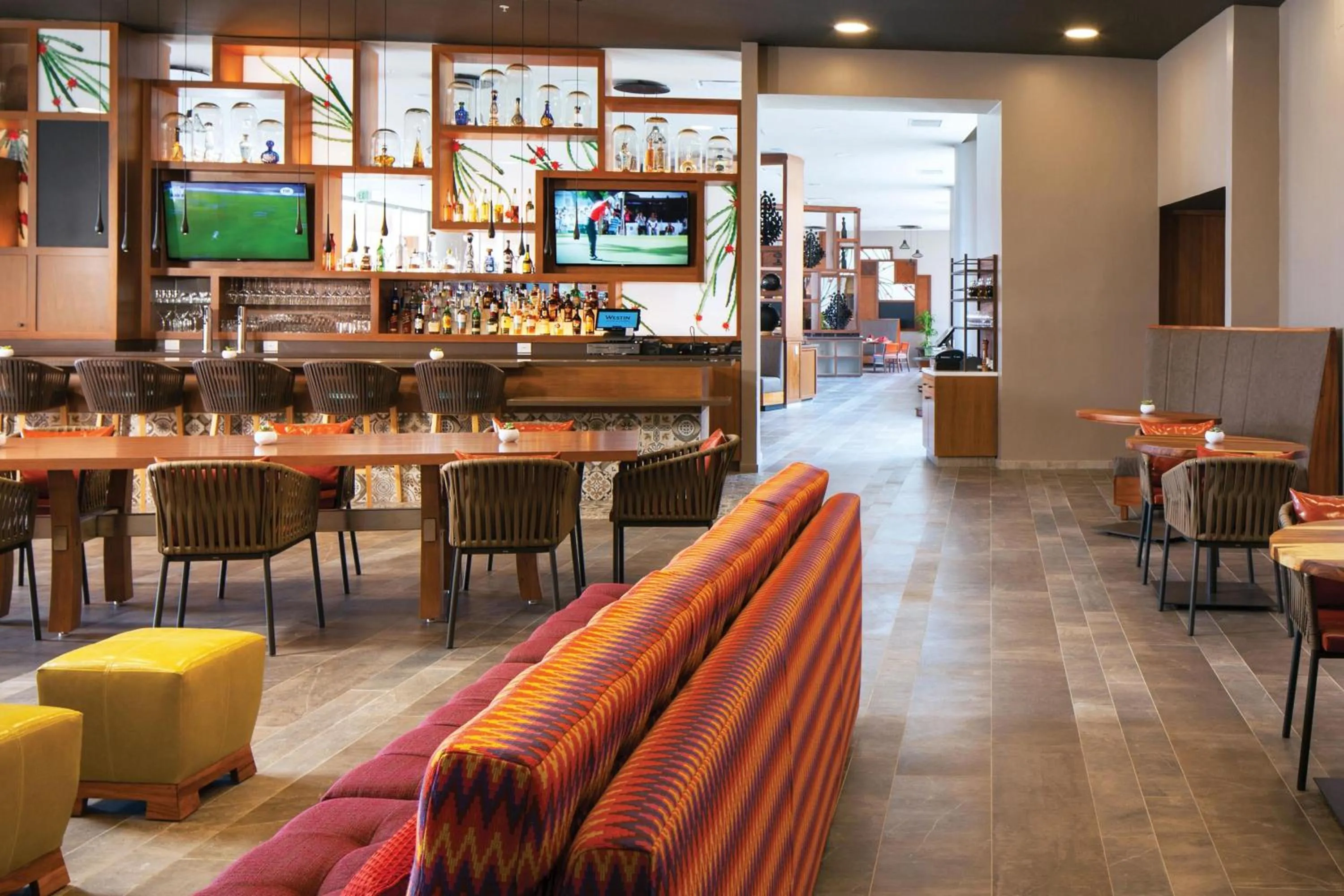 Lounge or bar in The Westin Los Cabos Resort Villas - Baja Point