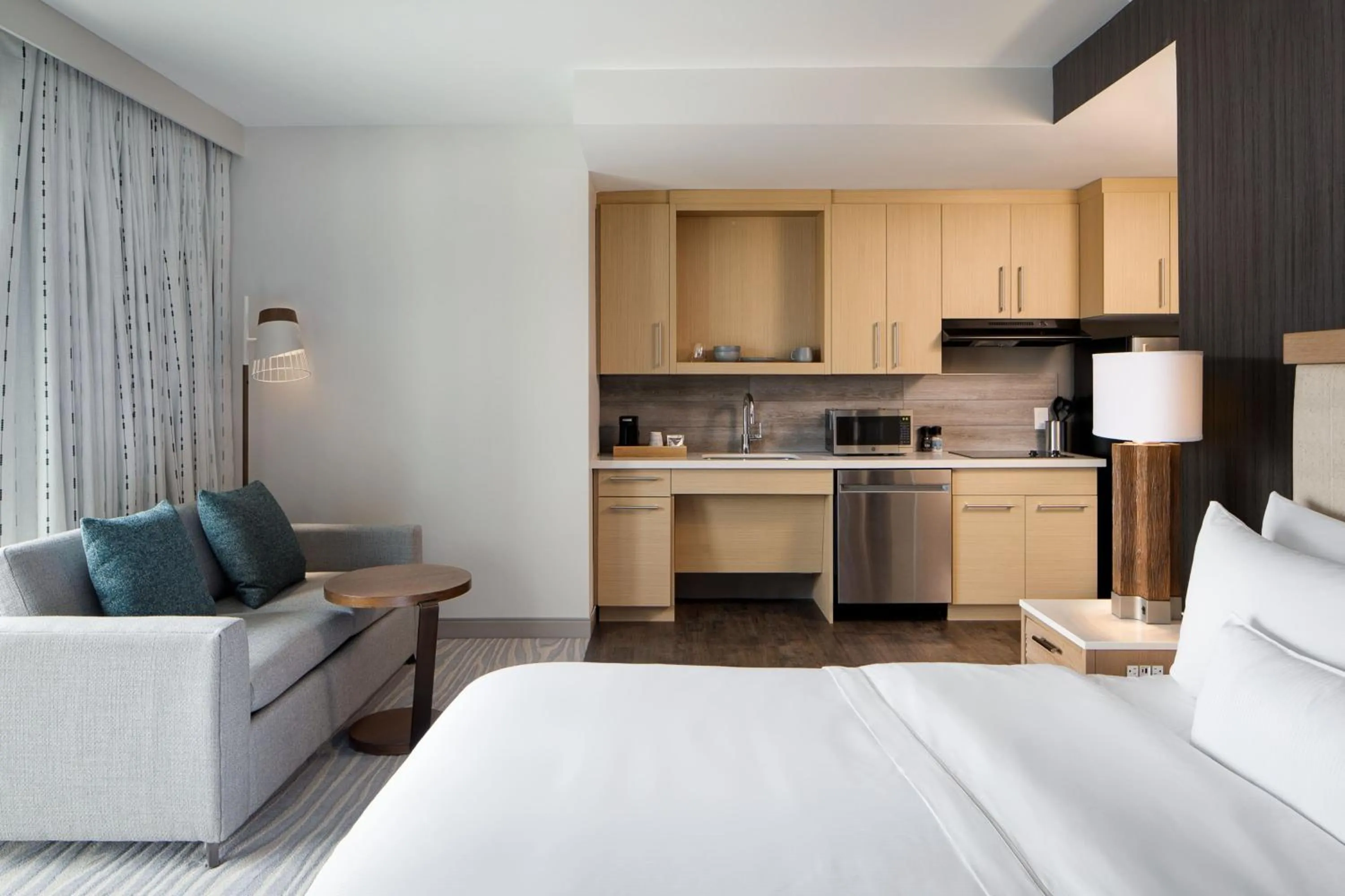 Photo of the whole room, Bed in Element Salt Lake City Downtown