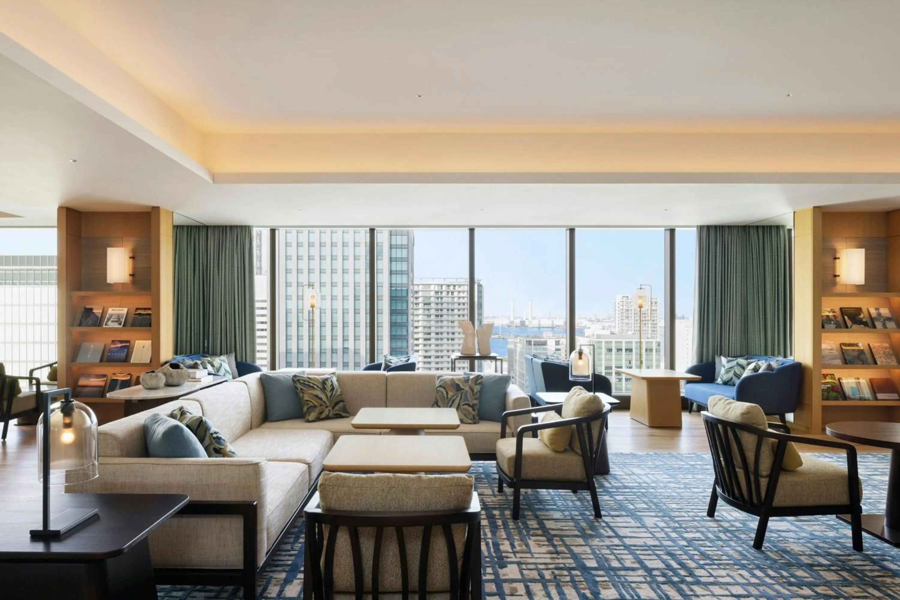 Lounge or bar in The Westin Yokohama