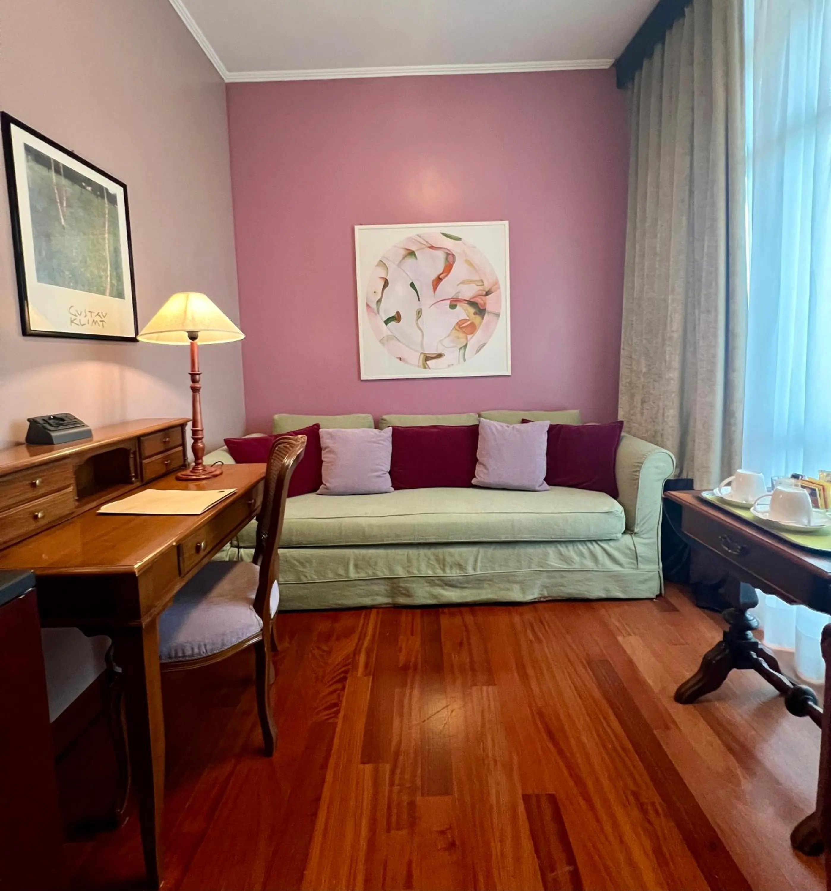 Decorative detail in Hotel Fenix