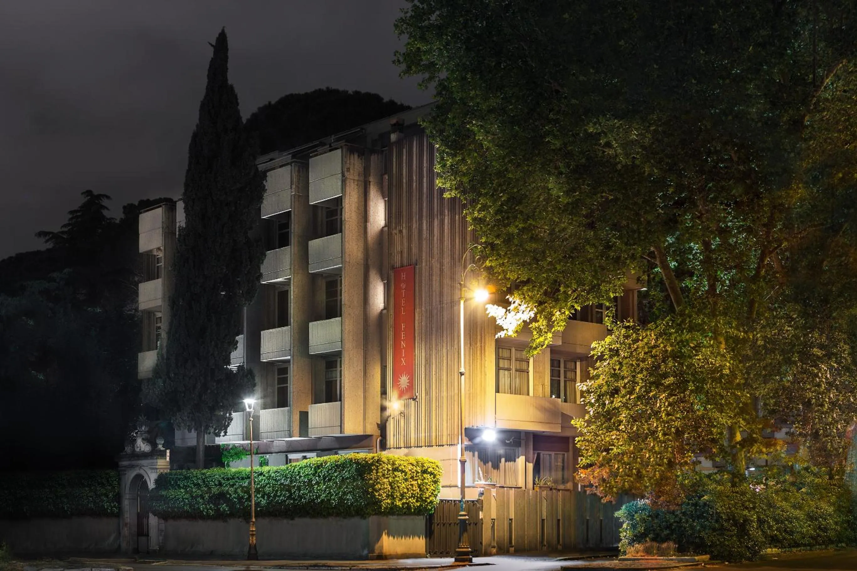 Property building in Hotel Fenix