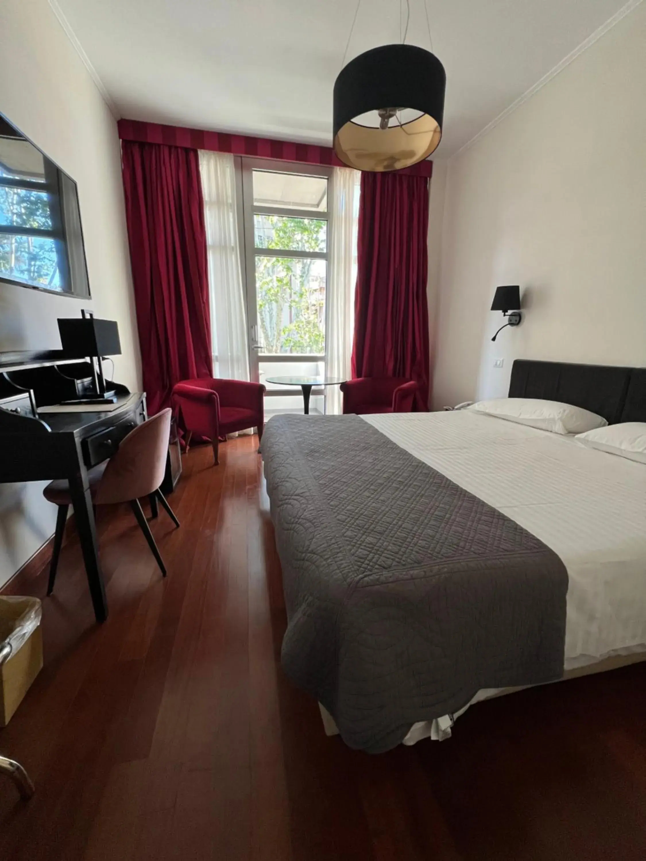 Photo of the whole room, Bed in Hotel Fenix Photo of the whole room, Bed in Hotel Fenix