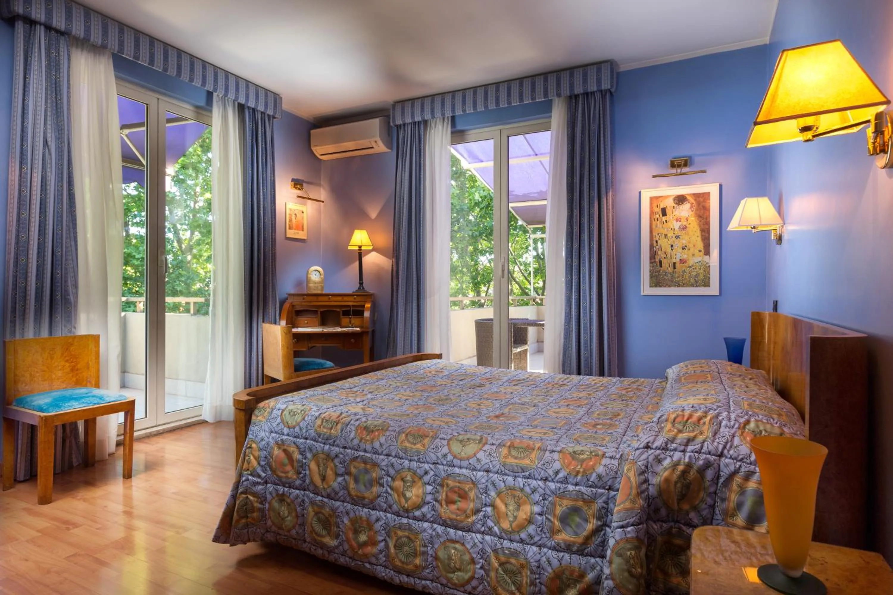 Photo of the whole room, Bed in Hotel Fenix