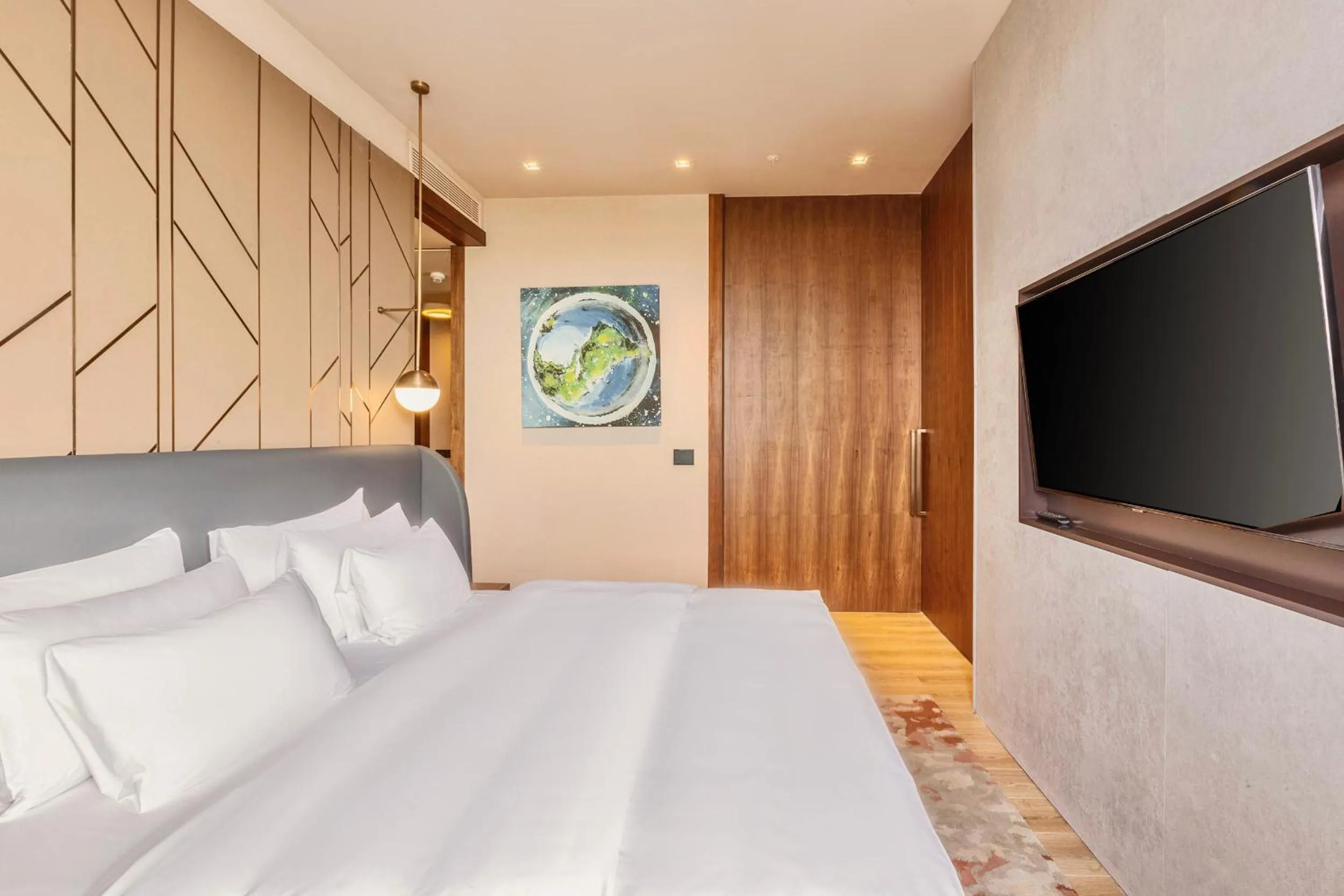 Bed in Lia! by Minyoun Stars of Ulugbek