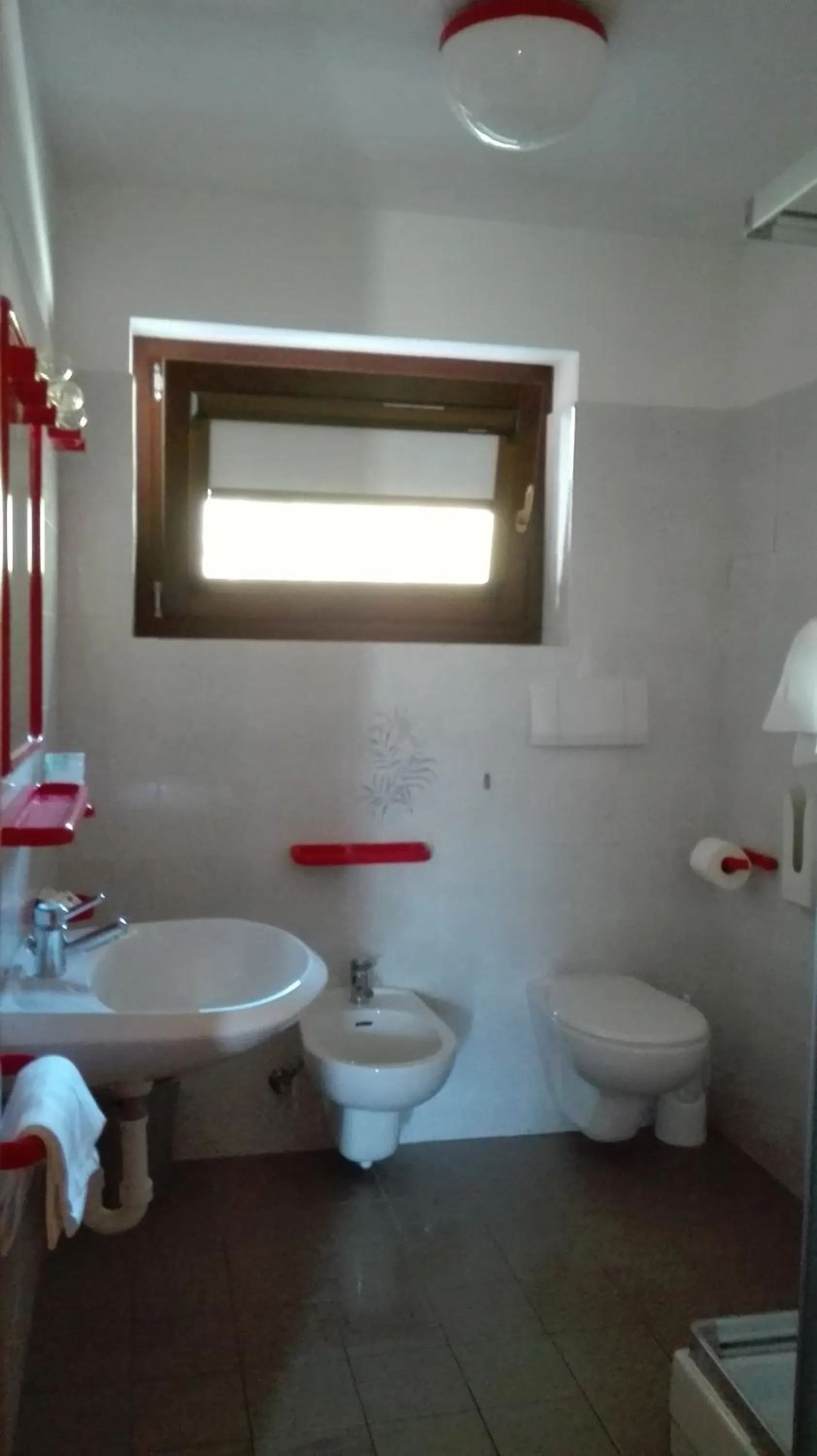 Toilet in Hotel Saint Nicolas Gran Paradiso