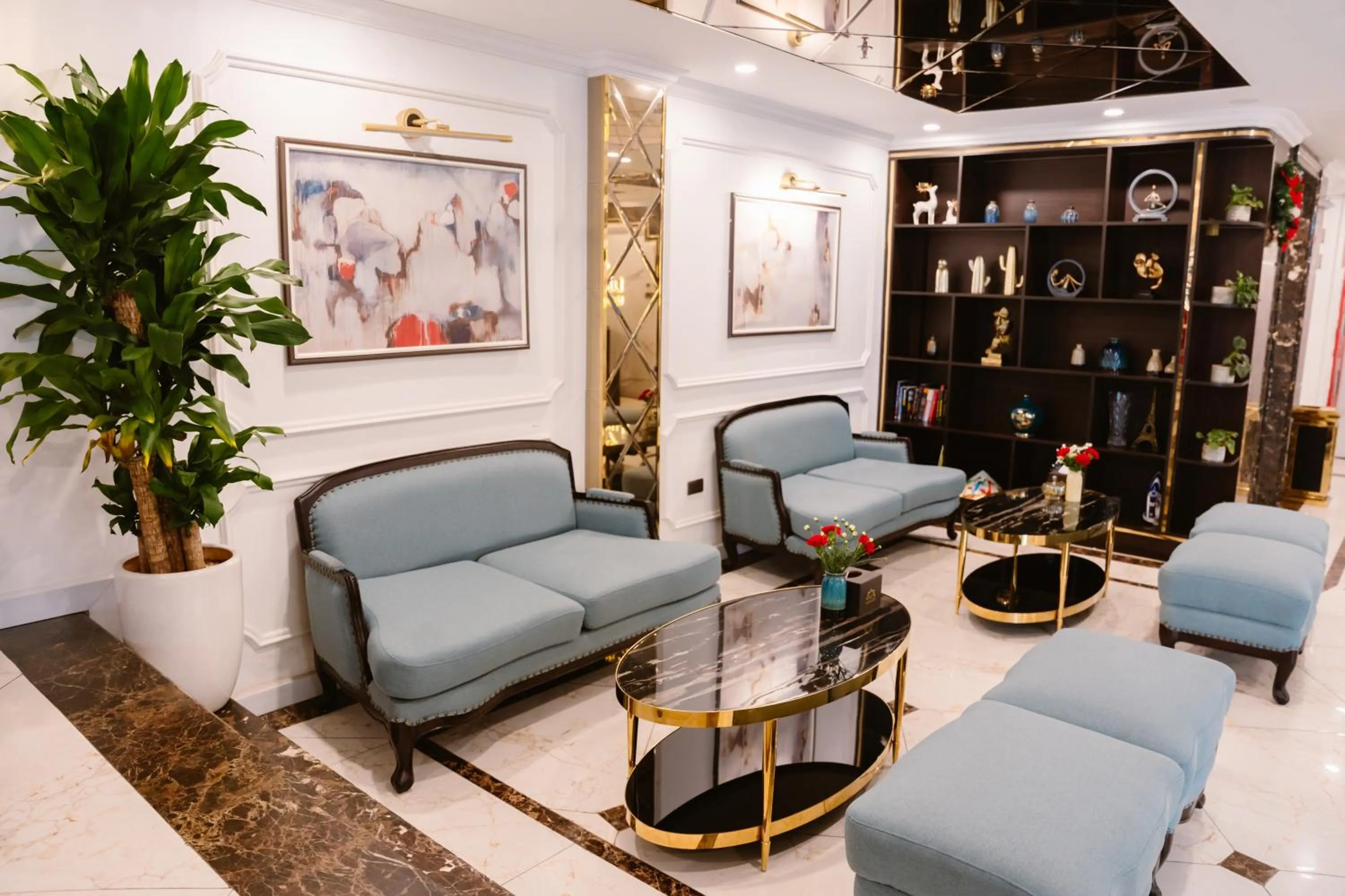 Lobby or reception in Hồng Vận Hotel