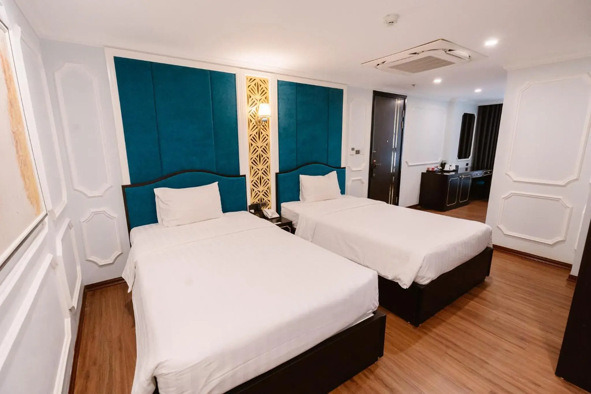 Bedroom, Bed in Hồng Vận Hotel Bedroom, Bed in Hồng Vận Hotel