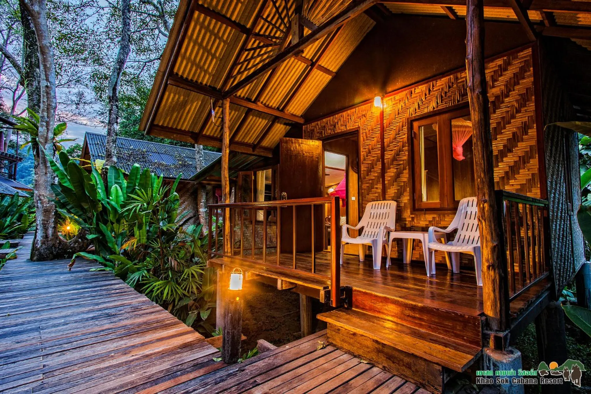 Bedroom in Khao Sok Cabana Resort
