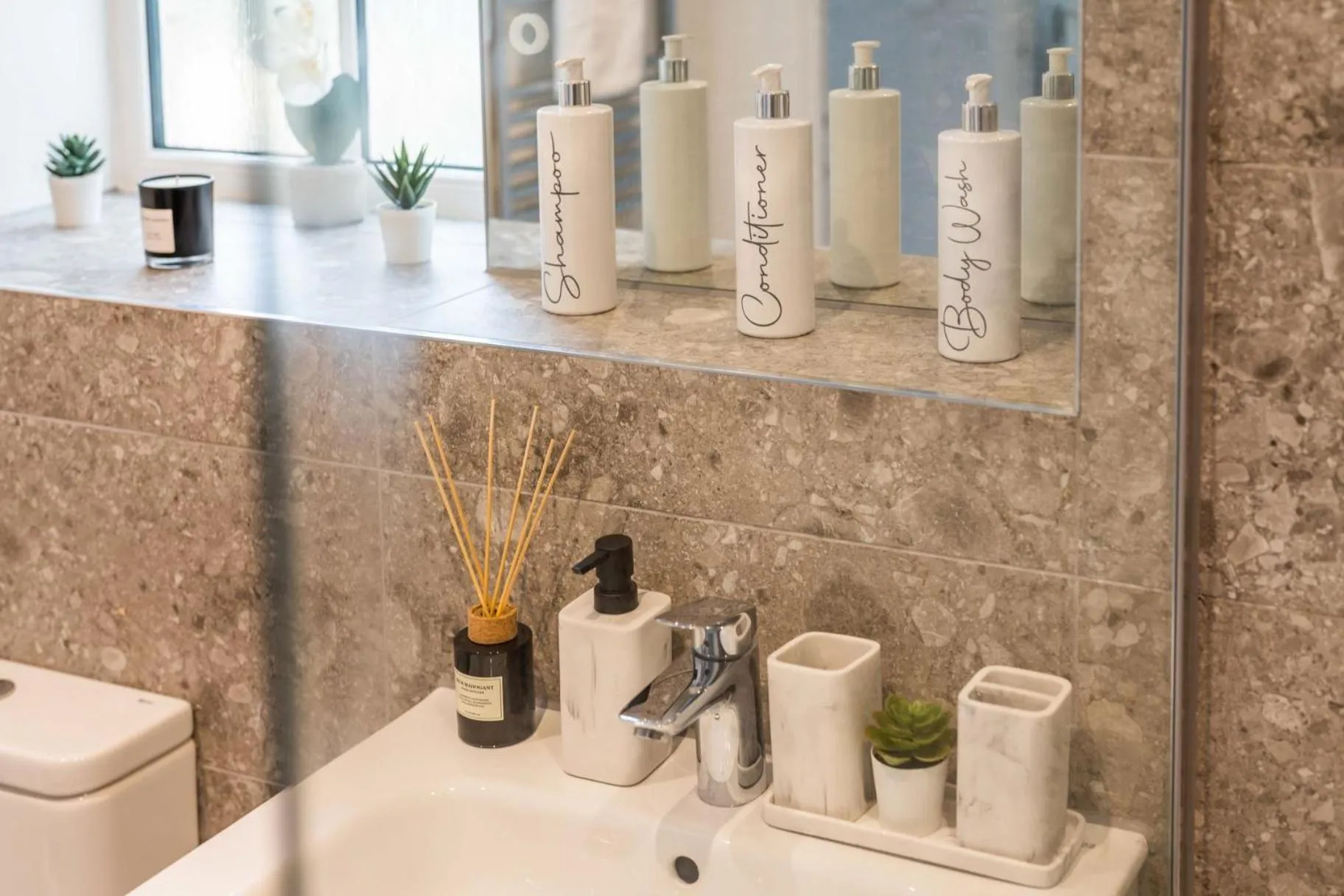 Bathroom in Super Luxe Central Maidenhead Apartment