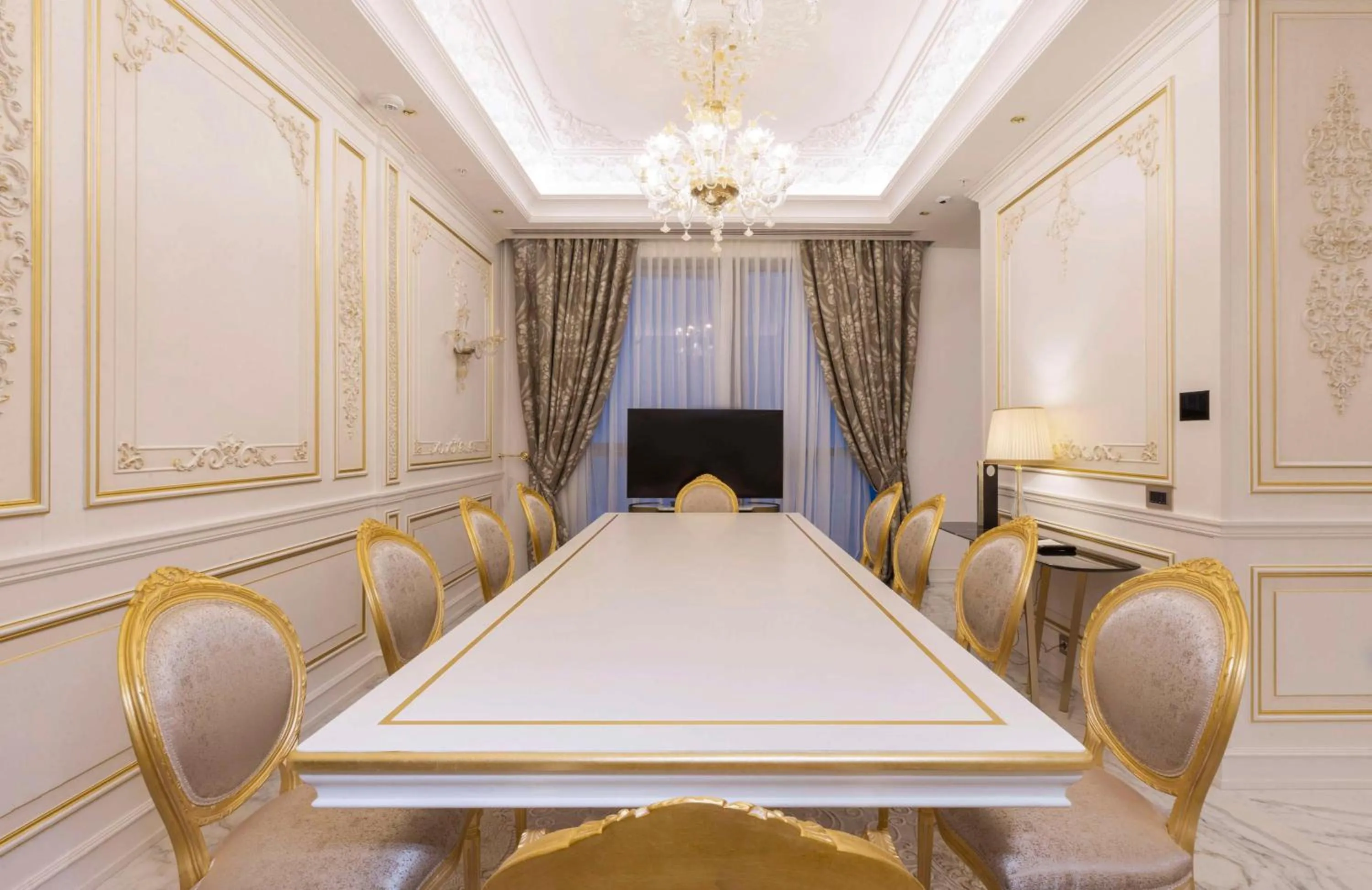 Kitchen or kitchenette in Hilton Samarkand Regency